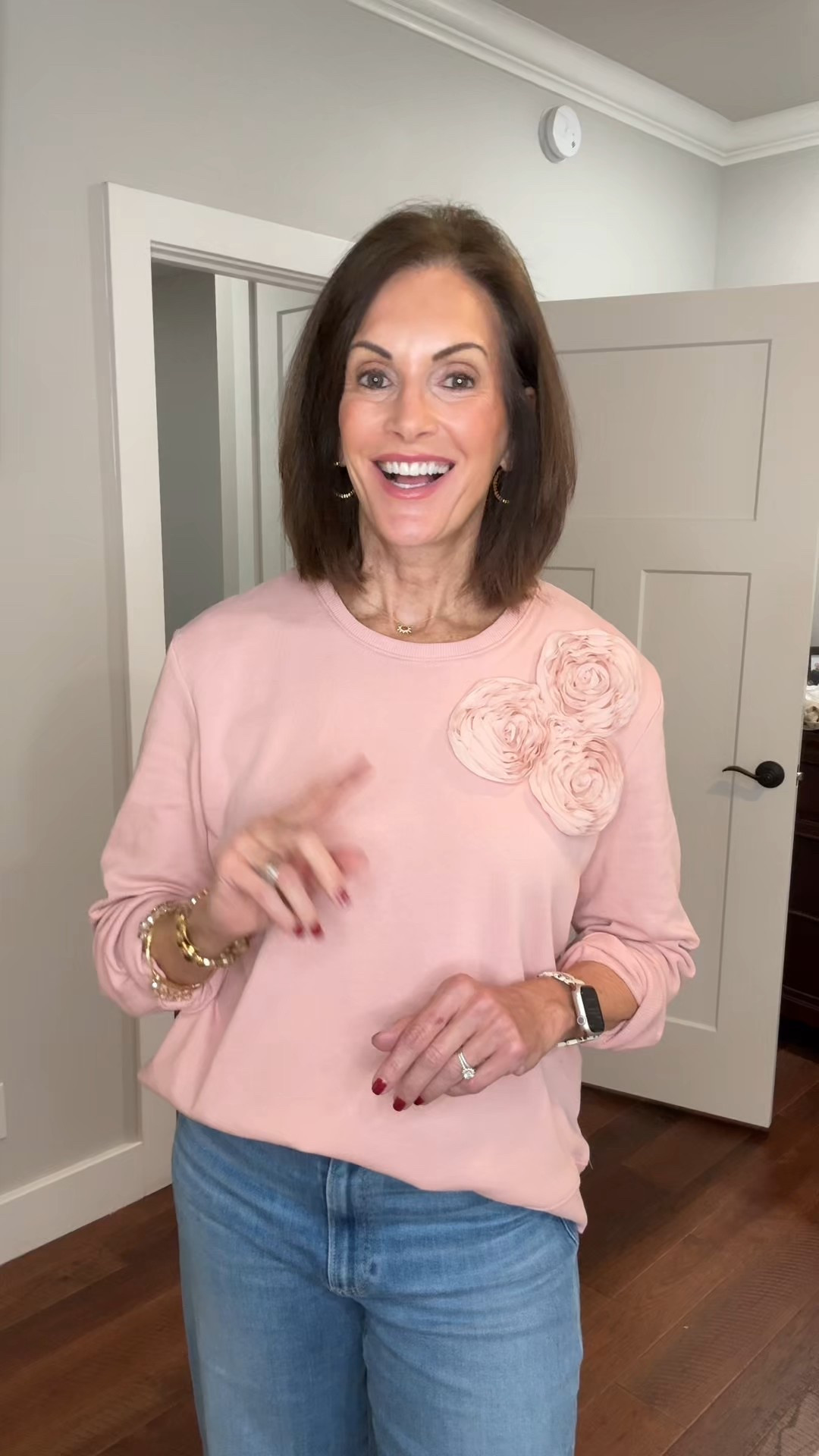 I always post on @shop.LTK first! 
Thank you for being here! #FollowMeOnLTK

Appliqué sweatshirt - L
Super soft wide leg jeans - 29

Thank you for being here! 



#LTKootd #LTKStyleTip #LTKMidsize