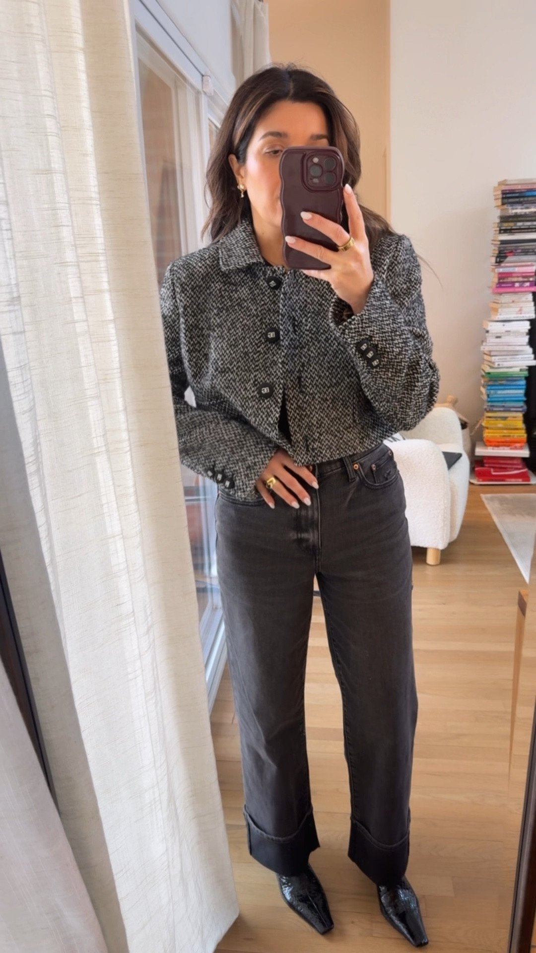 Love these cuff jeans! Perfect from office to Valentines date! On sale! 

#LTKSaleAlert #LTKStyleTip #LTKFindsUnder100