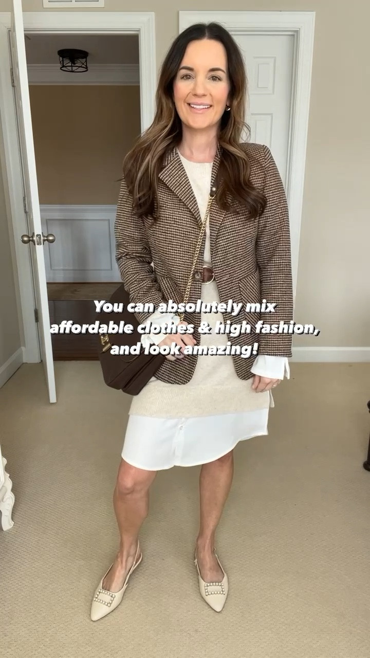 If you like to mix affordable & high fashion, then I’m your girl 🫶🏼

Layered Dress: Walmart 
Shoes and Earrings: Target
Blazer: Shein
Belt: Amazon
Handbag: Chanel 

I am here to tell you that you absolutely can mix affordable fashion with luxury high-end fashion and still look amazing! You don’t have to break the bank to look stylish or put together. You got this girlfriend 💕


#LTKstyletip #LTKfindsunder100 #LTKfindsunder50