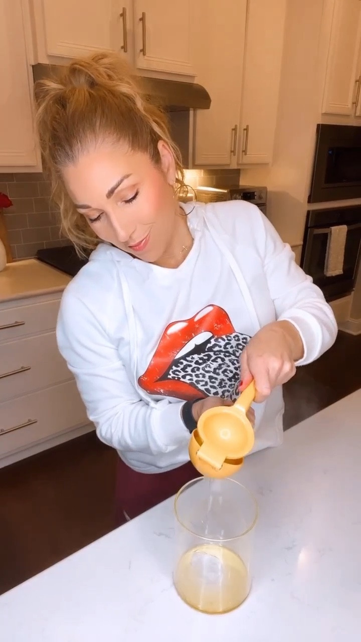 These meal prep salad jars are the cutest! Several sizes to choose from. I’m using the small jar  

#LTKunder50 #LTKfit #LTKhome