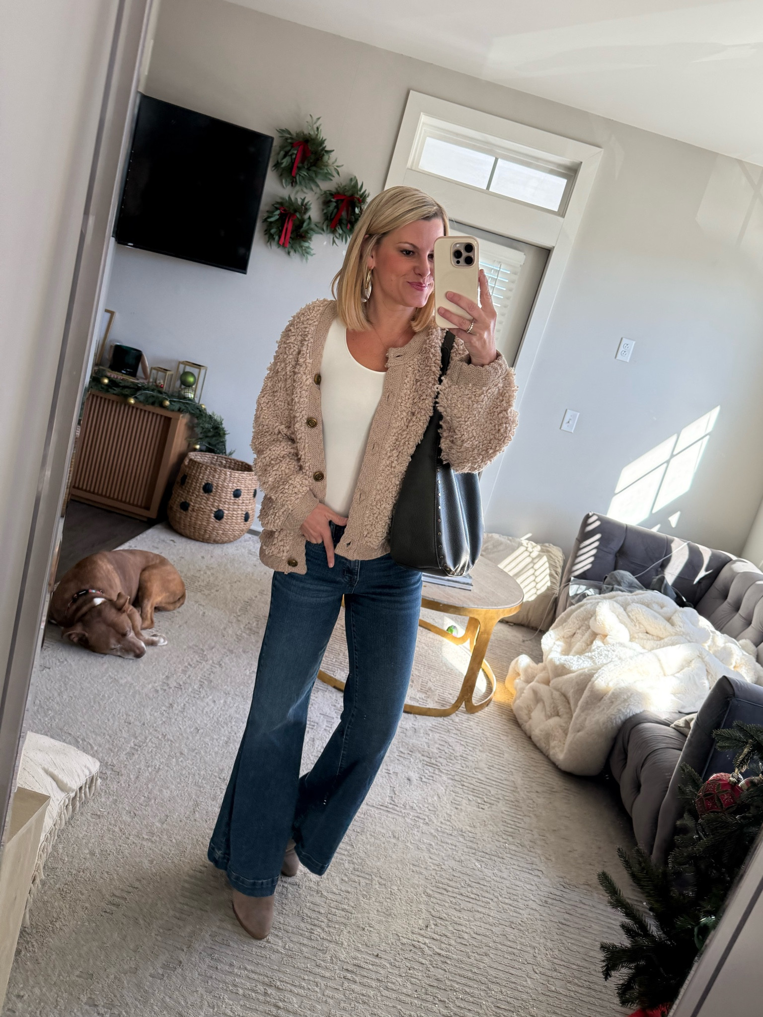 Cozy vibes on this cooler weather Wednesday. 

#LTKCyberWeek #LTKHoliday #LTKSeasonal