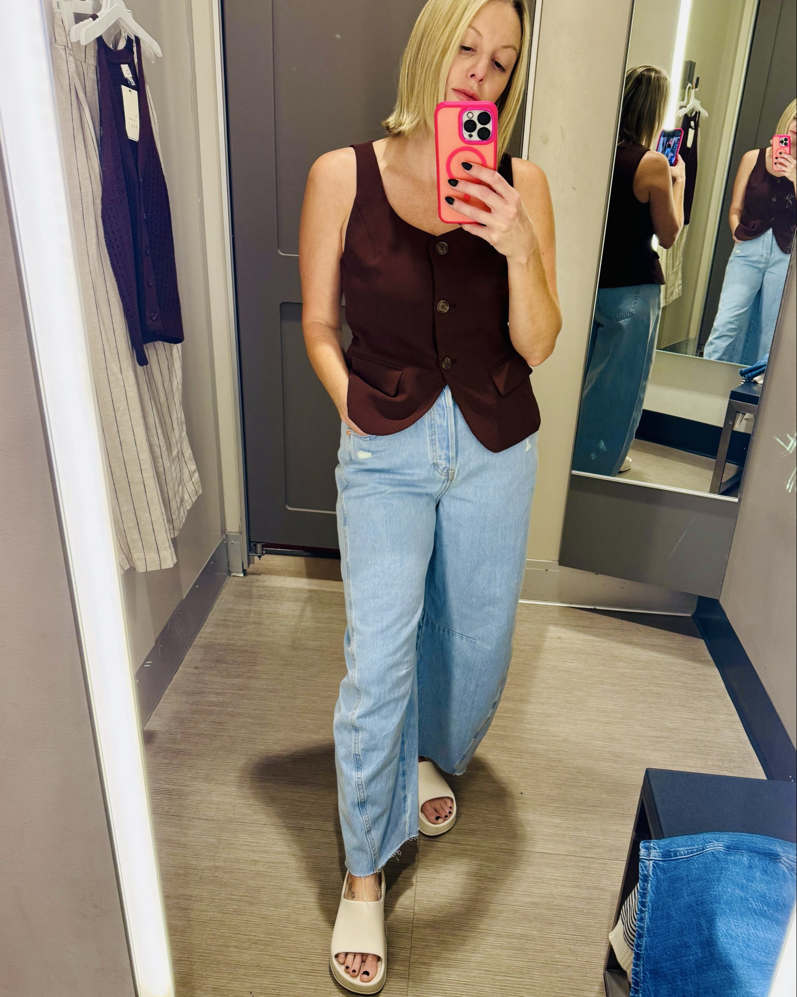 Easy Breezy new Fall looks from Target! 🎯 I am actually loving these comfy Universal Thread barrel jeans! So good! I am wearing size 4 for reference I’m 126lbs 5’3” 
Size small/medium in tops mostly size small! 
I believe everything runs true to size! 

#LTKFindsUnder50 #LTKStyleTip #LTKFallSale