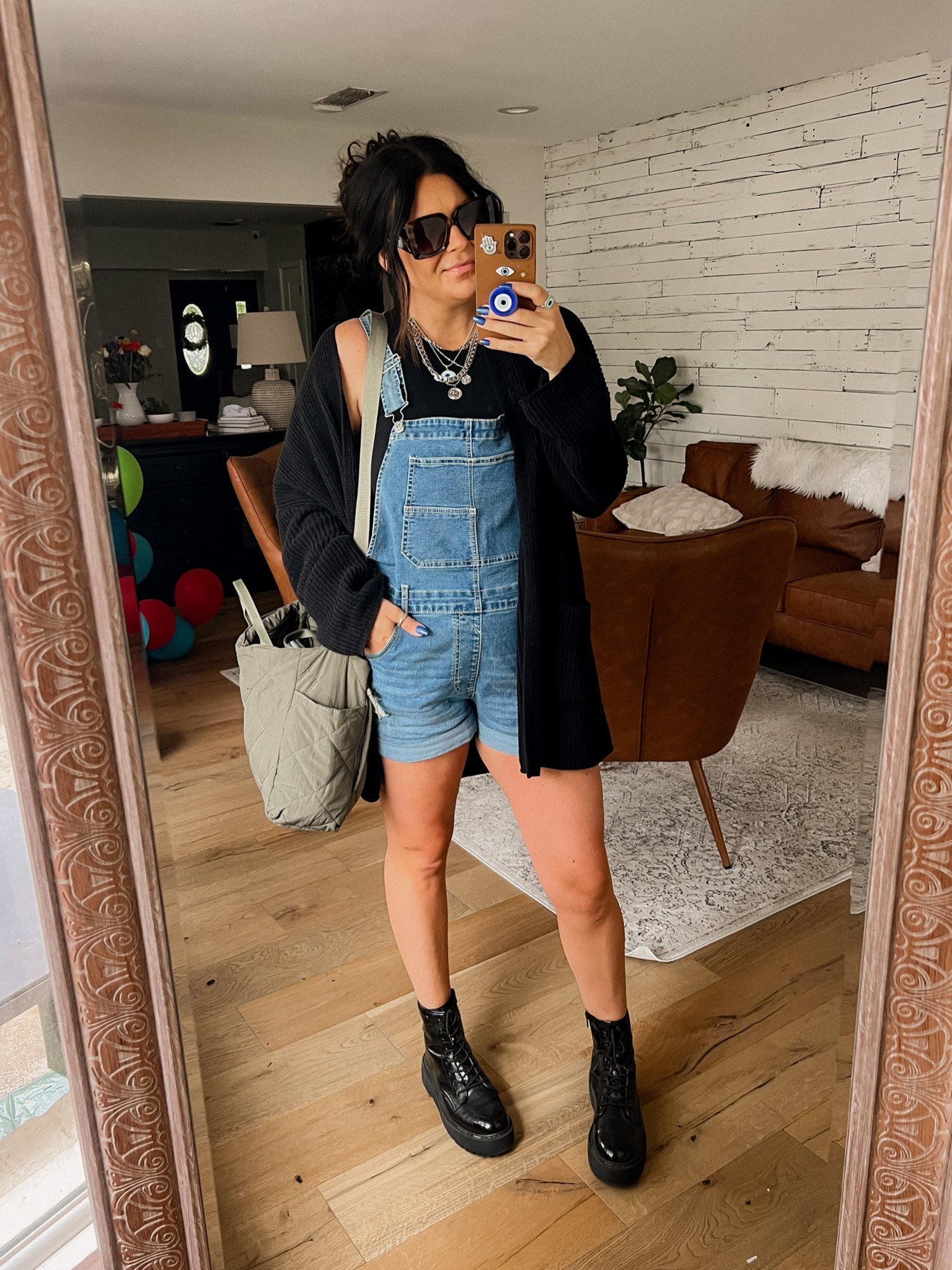 Todays fall transition outfit
Short Overalls: XL (linked up similar options)
Sweater: XL
Combat boots were target last year, but linked up some in stock. 
Necklaces, sunnies and bag is all Amazon 