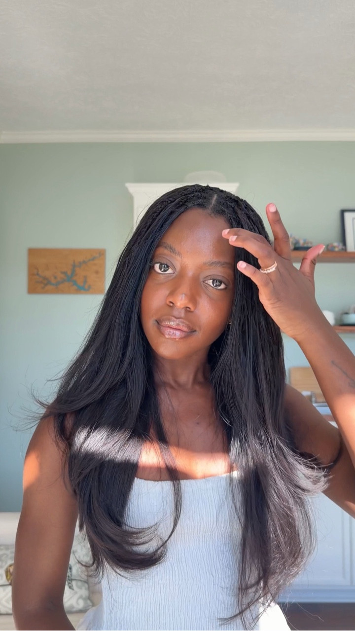 The perfect blowout… wait for it. 

The @sharkbeauty Glossi takes my hair from damp to glossy in minutes - rapid dry speed and a 24-hour shine that looks healthy, not fried. Perfect for busy mornings and last-minute plans. Just get Glossi and get going. 

#SharkGlossi #sharkbeautypartner #AtHomeBlowout