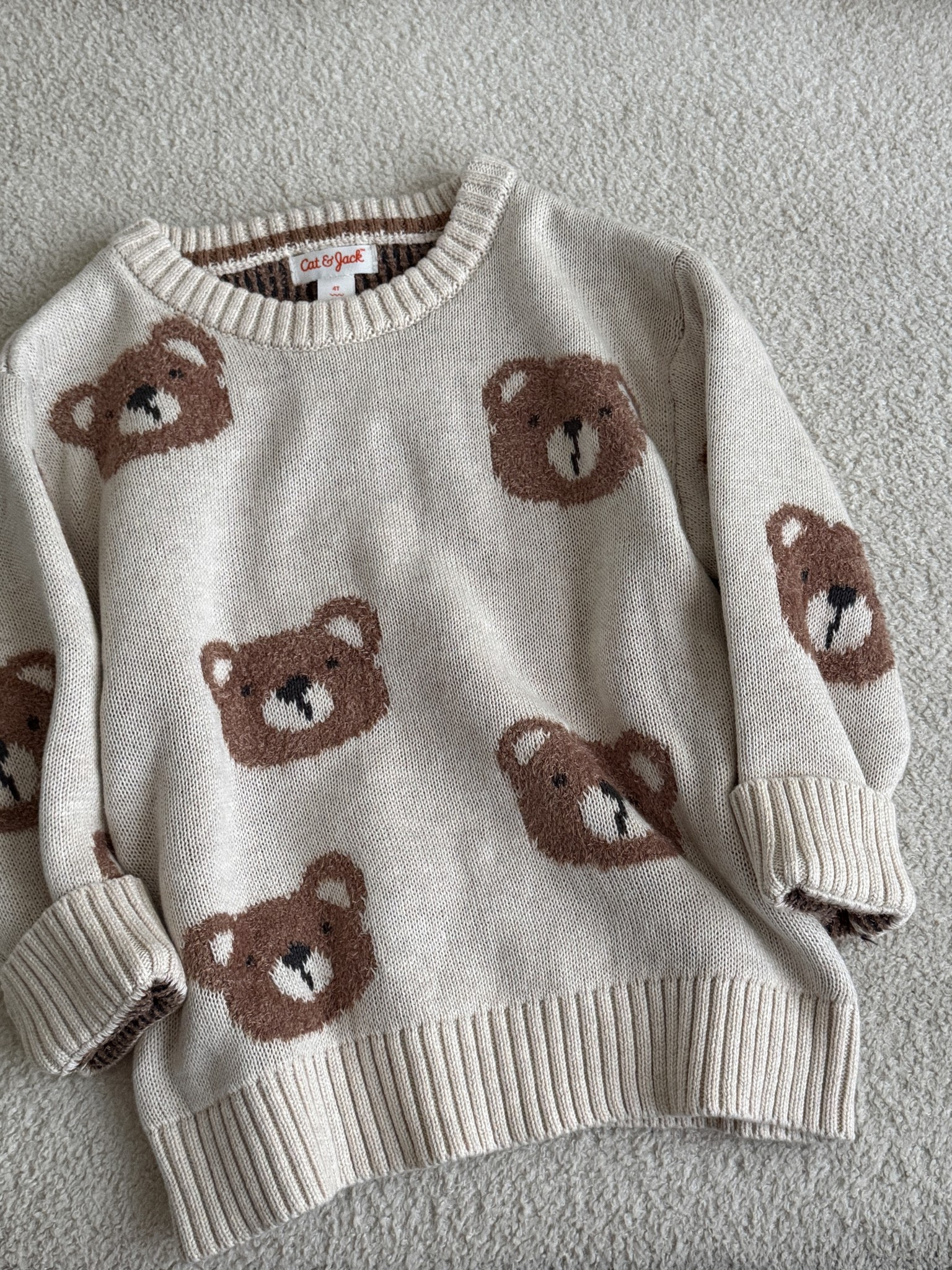 i swear this is the cutest sweater everrrr 🧸
#toddlerboyclothes #boyclothes #teddybear #bear #kidssweater #sweater #targetfinds #catandjack

#LTKmomlife #LTKKids #LTKSeasonal