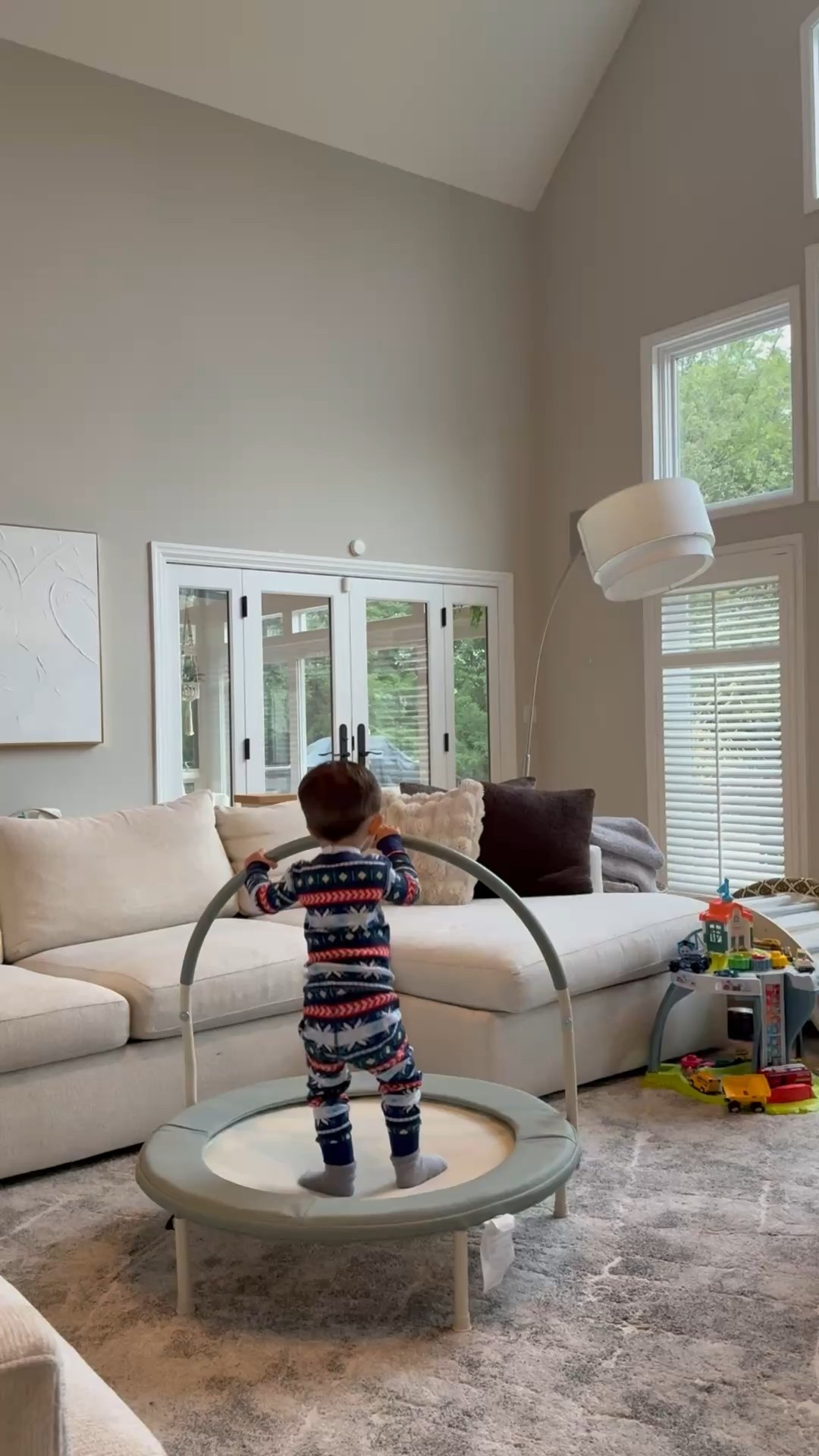 Aesthetic toddler trampoline 

#toddlertoys