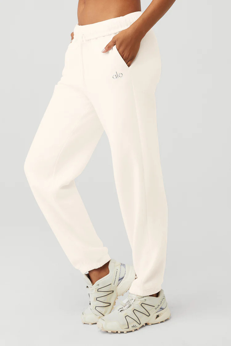 Accolade Sweatpant | Alo Yoga (US)