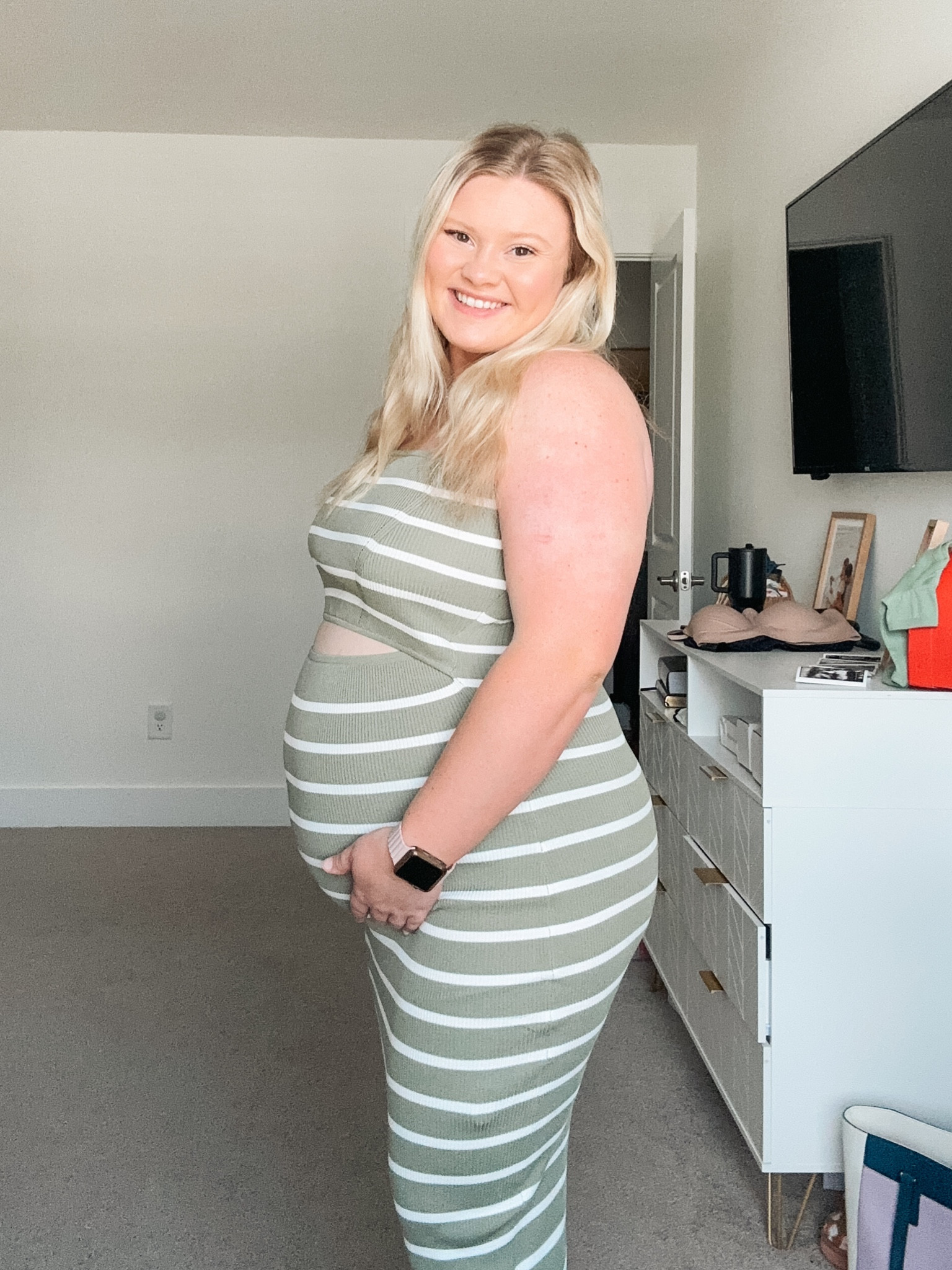 Bump friendly/ Maternity green striped summer dress

#LTKBump #LTKMidsize #LTKSummerSales