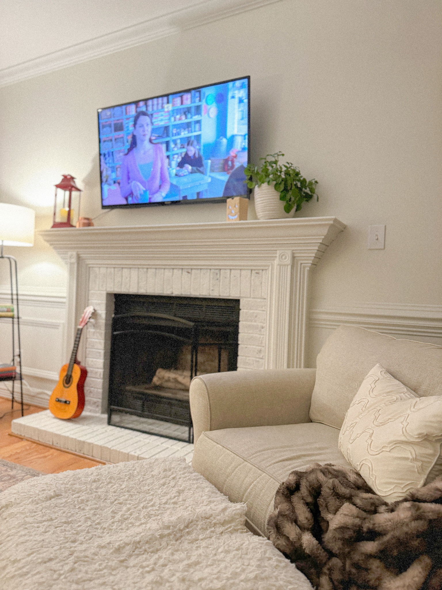 Gilmore Girls Season is here!

#LTKSeasonal #LTKFallSale #LTKHome