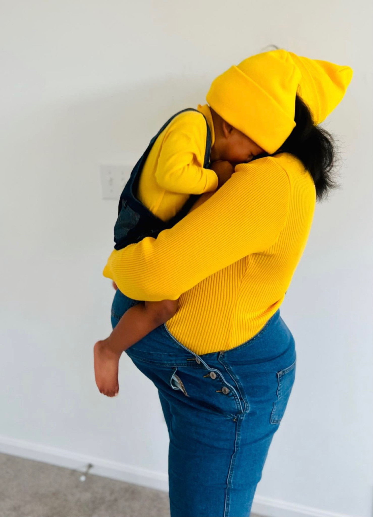 HALLOWEEN 🎃. Me and my minion! 

#LTKbump #LTKHalloween #LTKbaby