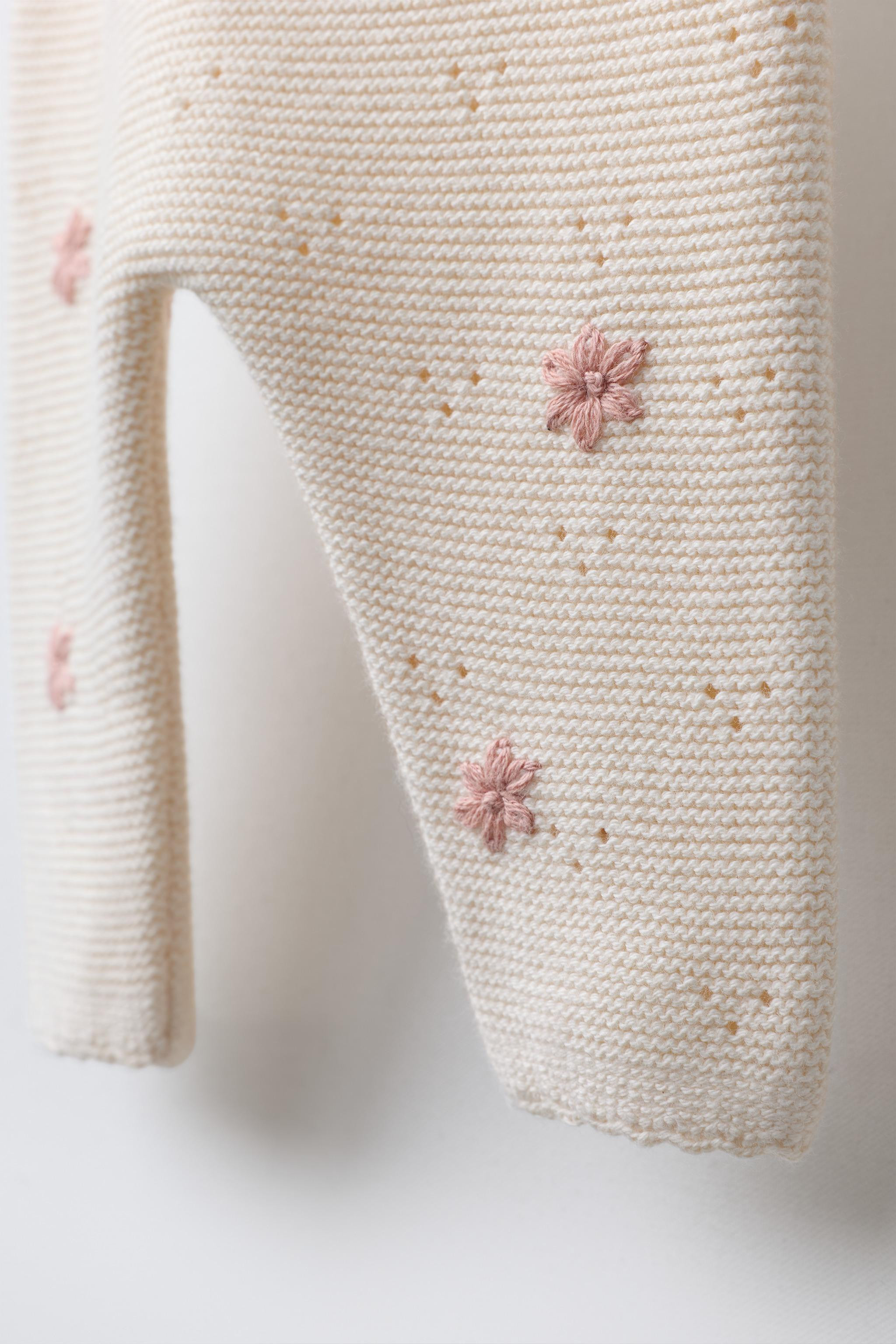 EMBROIDERED FLOWER KNIT TROUSERS | Zara UK