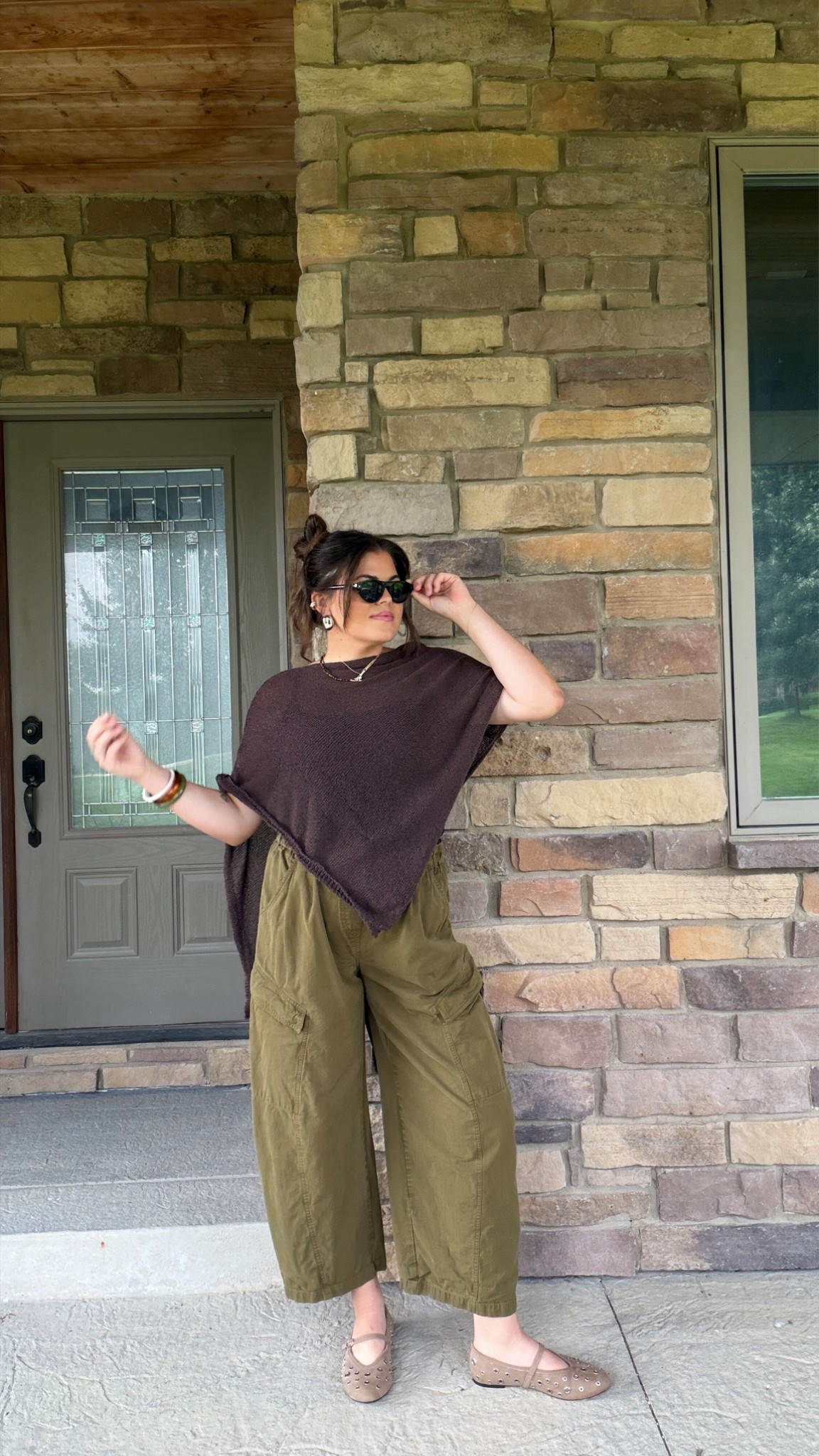 Fall outfit to work from home! I can’t stop wearing these pants! They’re from Amazon but fit me more cropped. I’ll add some similar options from other brands! 

Shoes are @Walmart 

Midsize, size 12, size 14, mom style, curvy outfit, thick tummy approved

#LTKmomlife #LTKootd #LTKMidsize