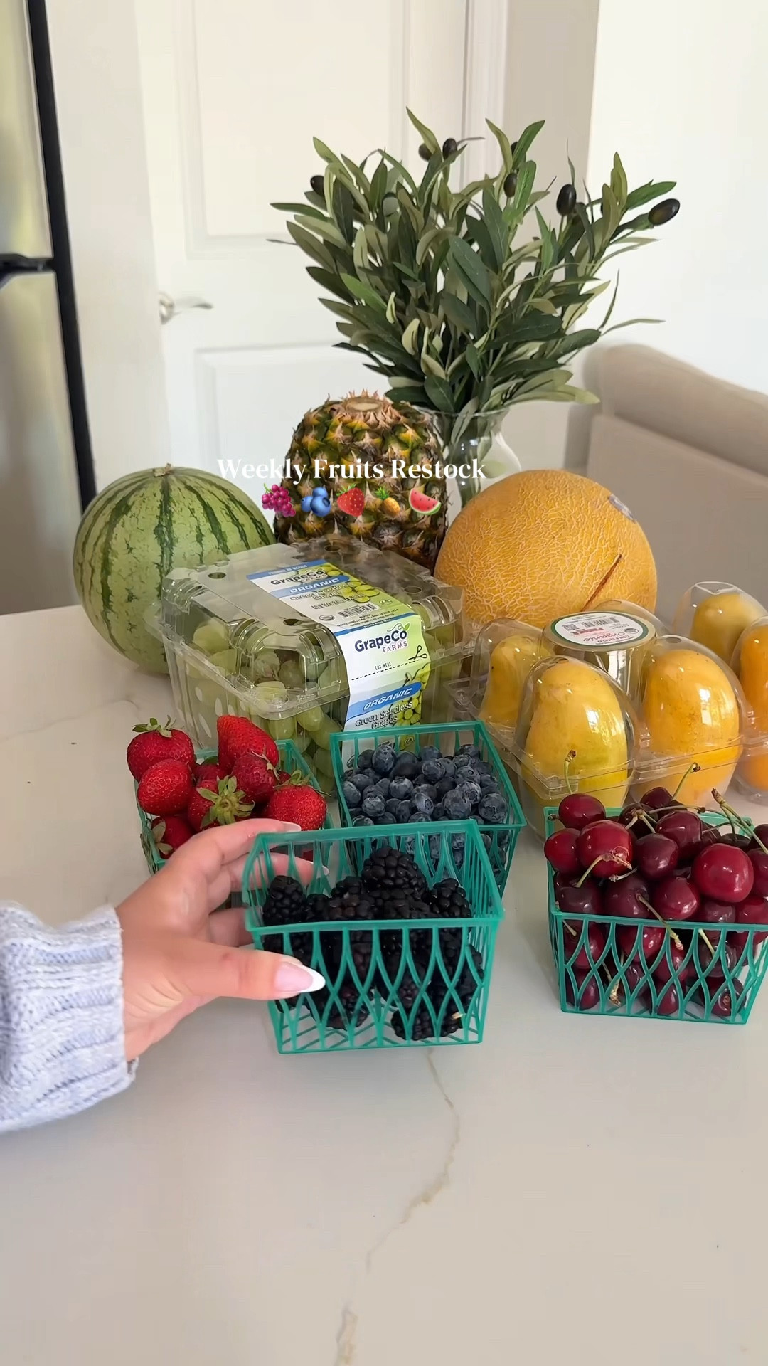Weekly Fruit Restock ASMR🍉🍇🫐🍓🍍💞

#asmr #satisfying #restock #fruit #asmrsounds

#LTKHome