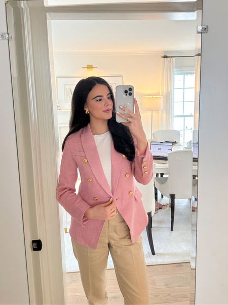 Amazing Veronica Beard dupe from a Amazon! The blazer come in several other colors and great for a summer internship or work!