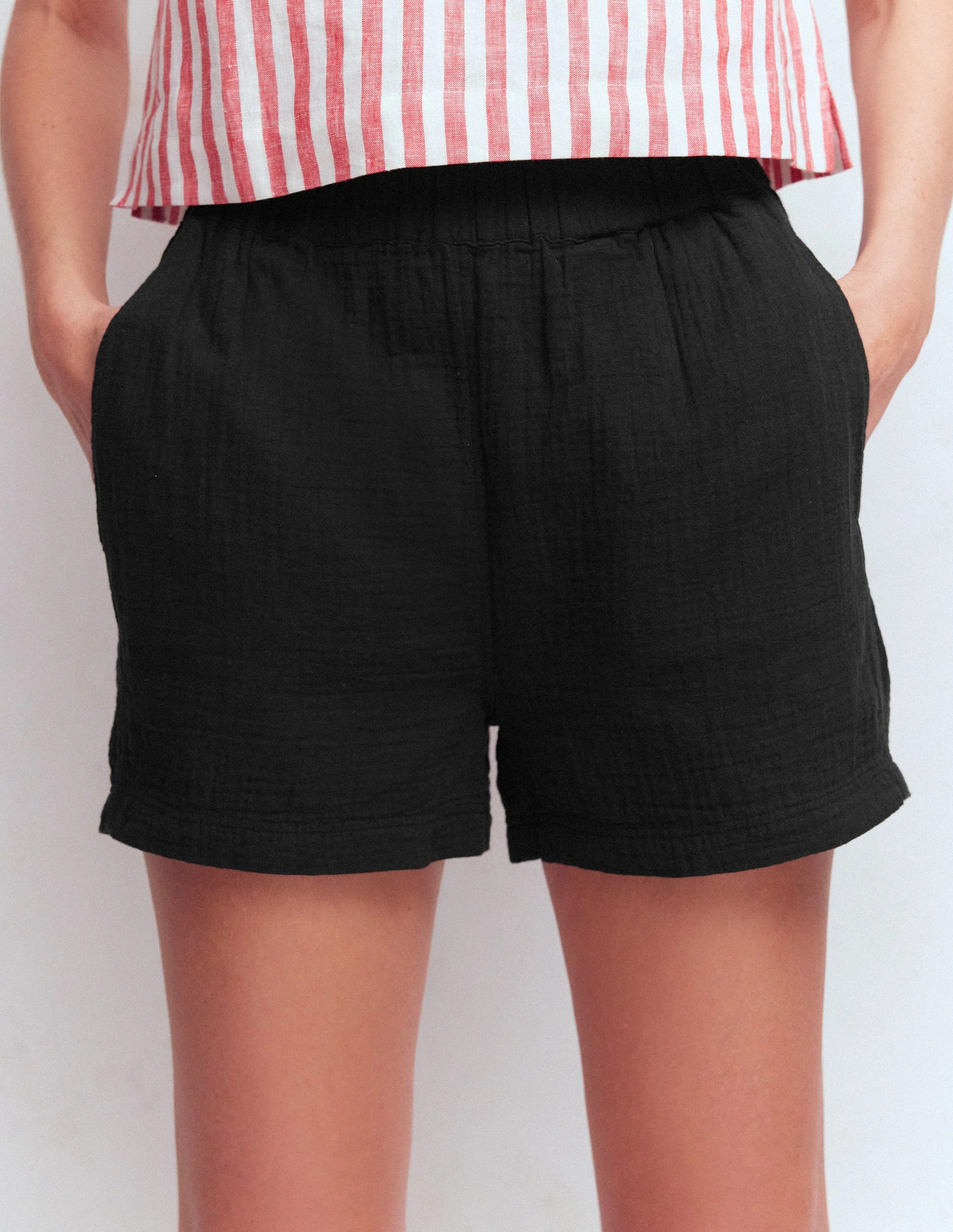Pull On Double Cloth Shorts-Black | Boden UK