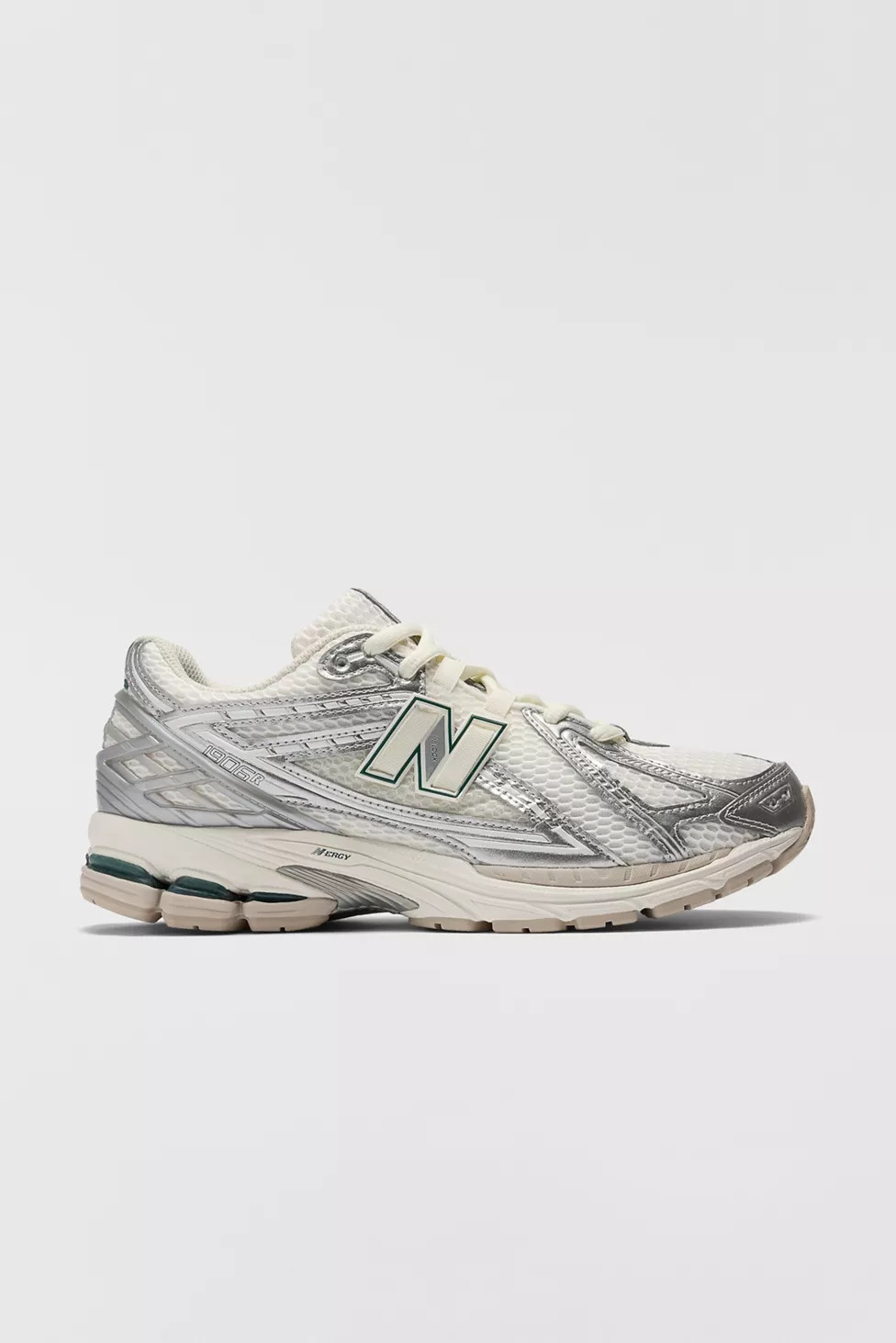 New Balance Unisex 1906R Sneaker | Urban Outfitters (US and RoW)