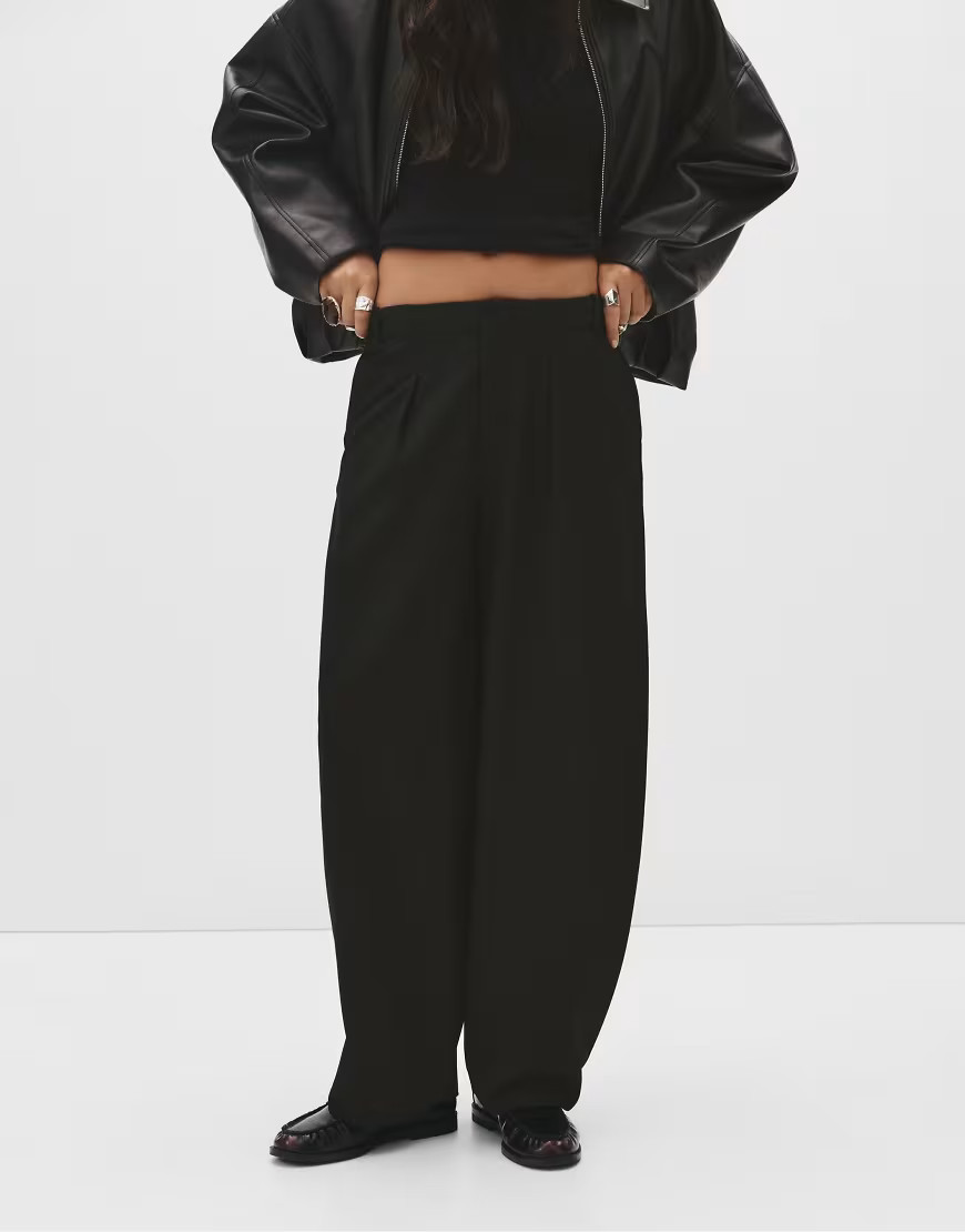 Pull&Bear - Pantaloni sarouel eleganti neri-Nero | ASOS (Global)