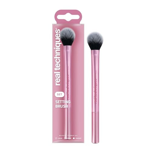 Real Techniques Setting Brush With Ultra Plush Custom Cut Synthetic Bristles and Extended Aluminum Ferrules to Build Coverage | Amazon (US)