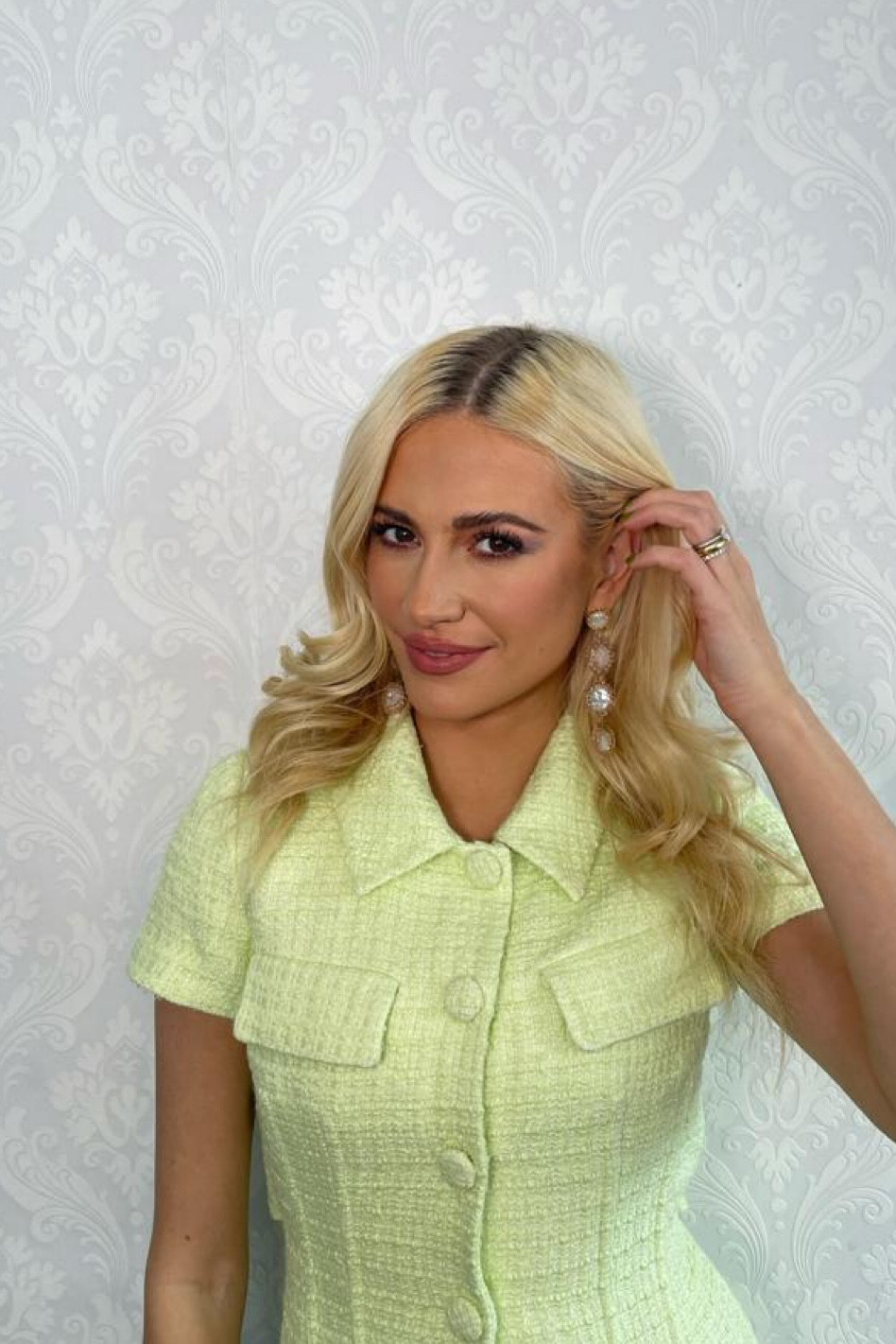 Soft glam makeup look, Nars blusher, Charlotte Tilbury lip kit, foundation, beauty, bronze makeup look 

#LTKbeauty #LTKSeasonal #LTKeurope