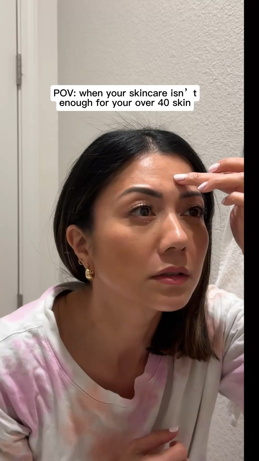 #ad Nobody talks enough about how different your skin starts looking after 40. 
I didn’t want a complicated routine or more appointments to keep up with, so I started using the NIRA Pro 3 at home while winding down at night. 

It’s quick, painless, and honestly feels realistic for busy mom life 🤍 @niraskin 

#over40skin #matureskinroutine #antiaging #collagensupport

#LTKselfcare #LTKOver40 #LTKBeauty