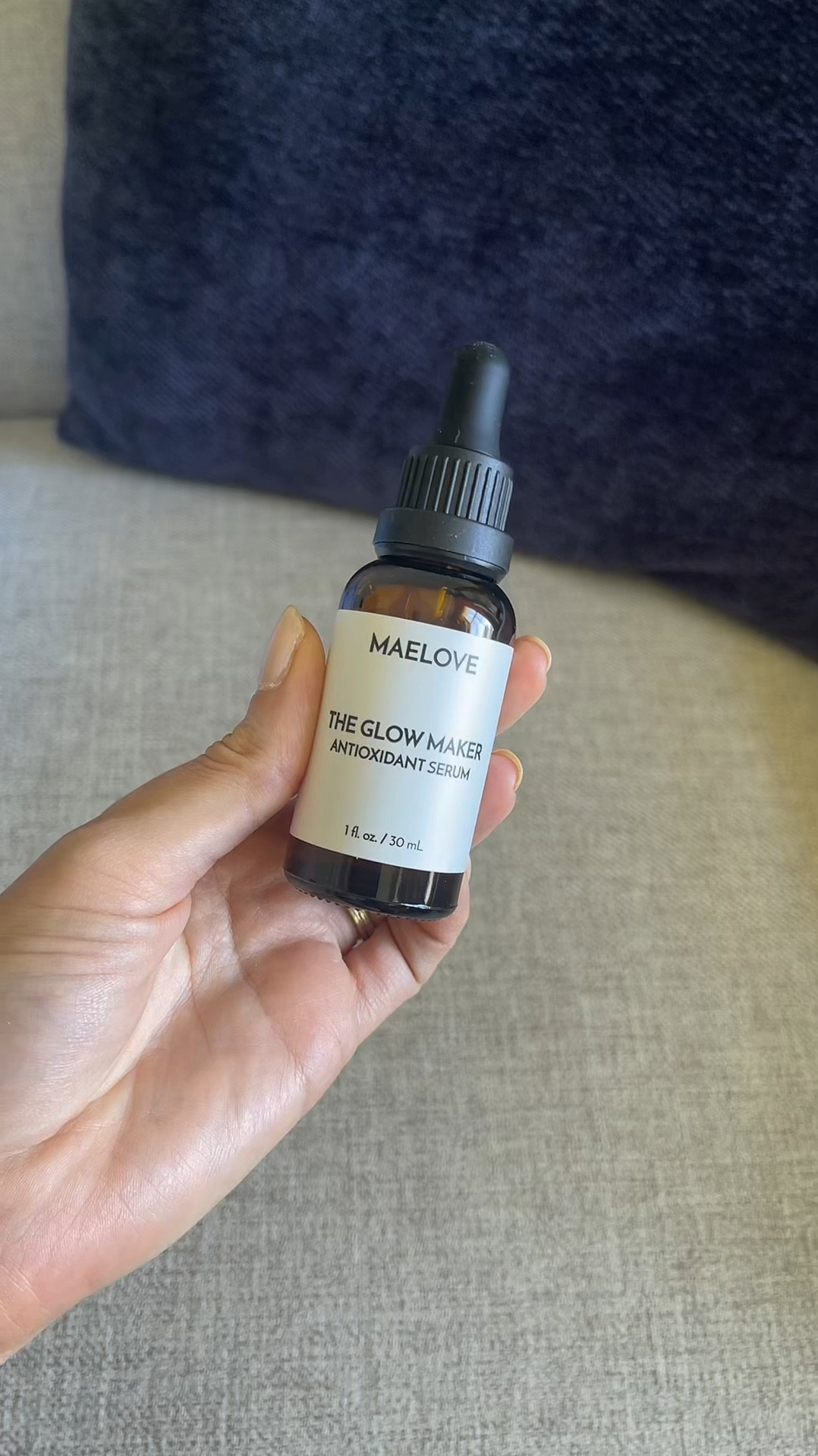 My favorite vitamin c serum! I use it every morning for that glow! ✨🫶🏼 

skincare // morning skincare 



#LTKFindsUnder50 #LTKBeauty #LTKFindsUnder100