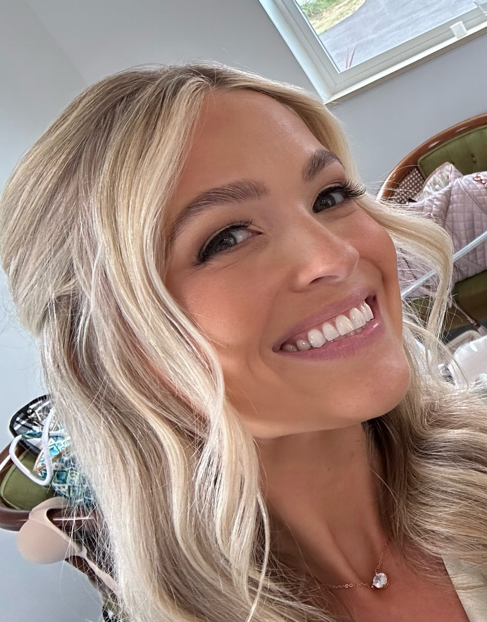 This makeup look was so light, fresh and turned out stunning! Also linking my all time favorite perfume #vanillaperfume #everydaymakeup #lightmakeup #naturalmakeup