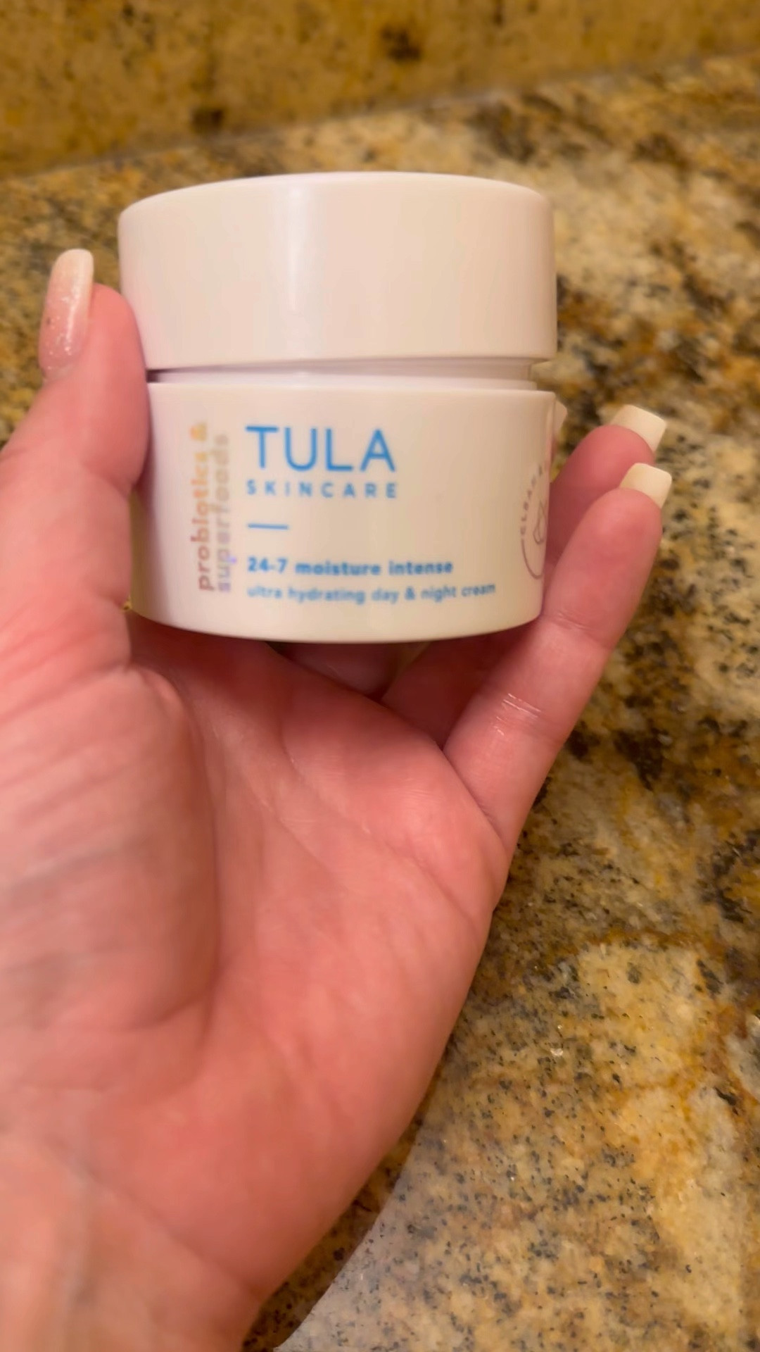 How many times can I say this is SO good😅😅 but that is because it is friends! Unbelievably moisturizing🥰

#LTKBeauty #LTKFindsUnder100 #LTKVideo