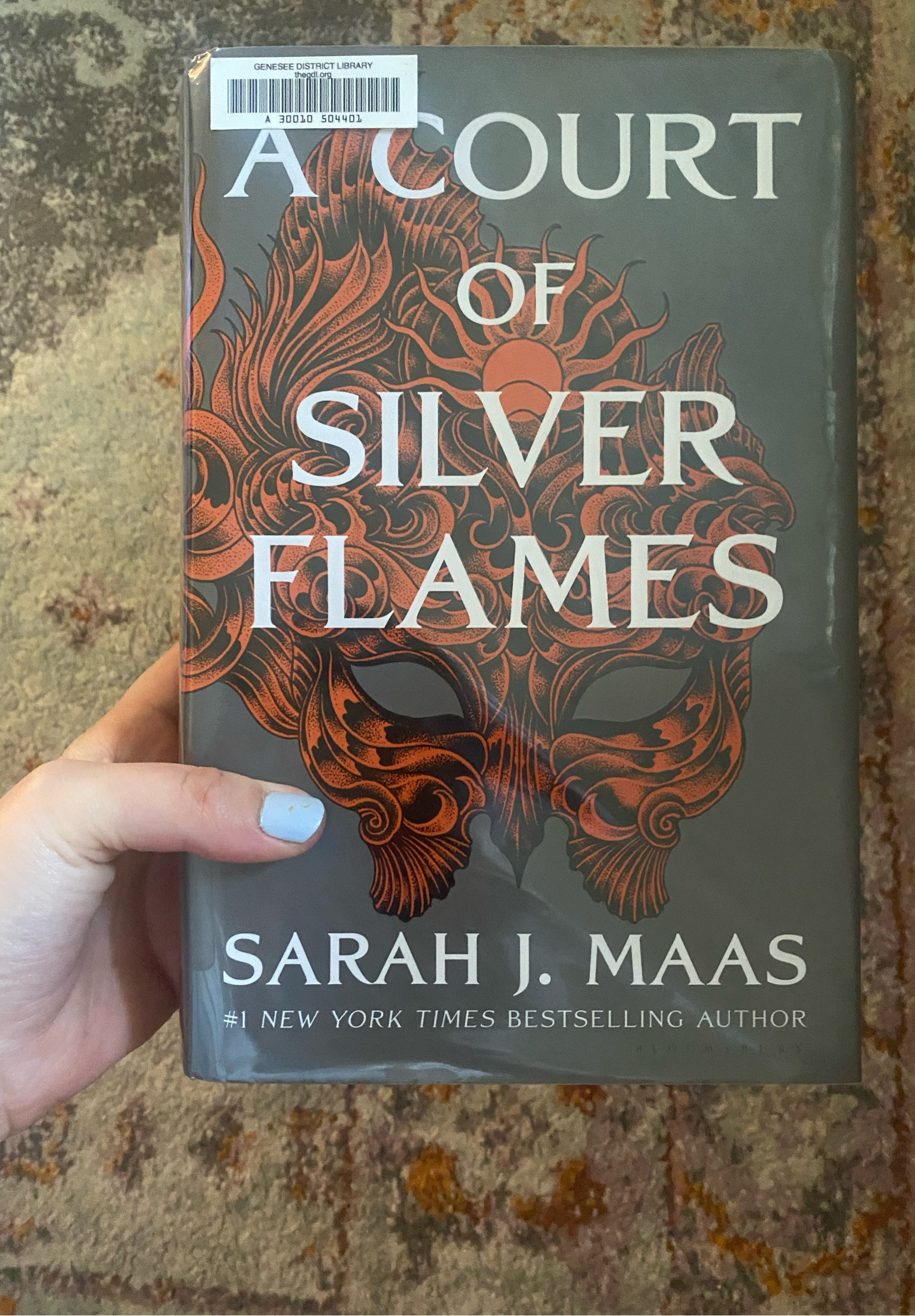 Currently reading // court of silver flames 



#LTKunder50 #LTKhome #LTKSeasonal