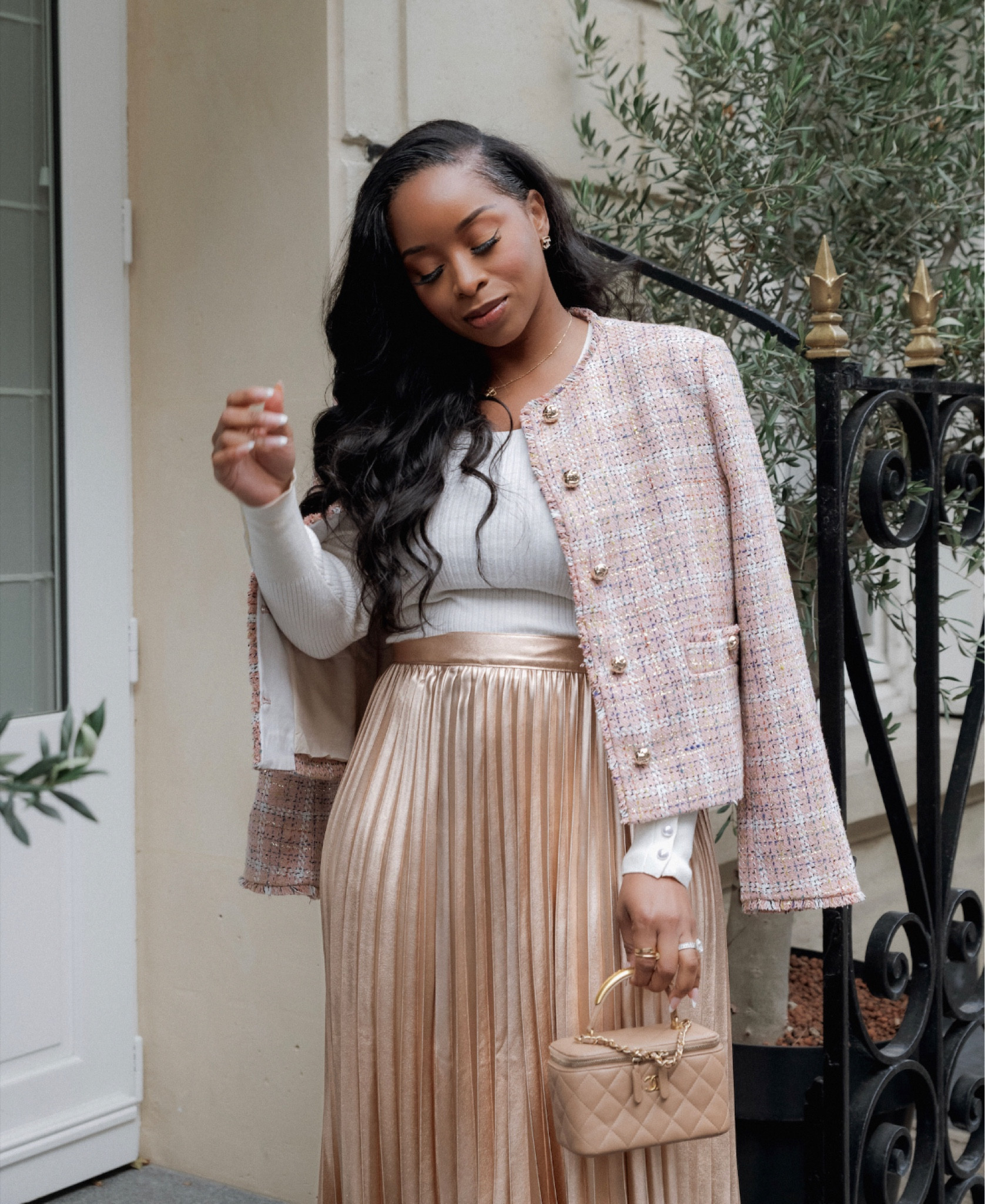 The most classy and chic look from loft! Loving these fall neutrals!


#LTKstyletip #LTKSeasonal