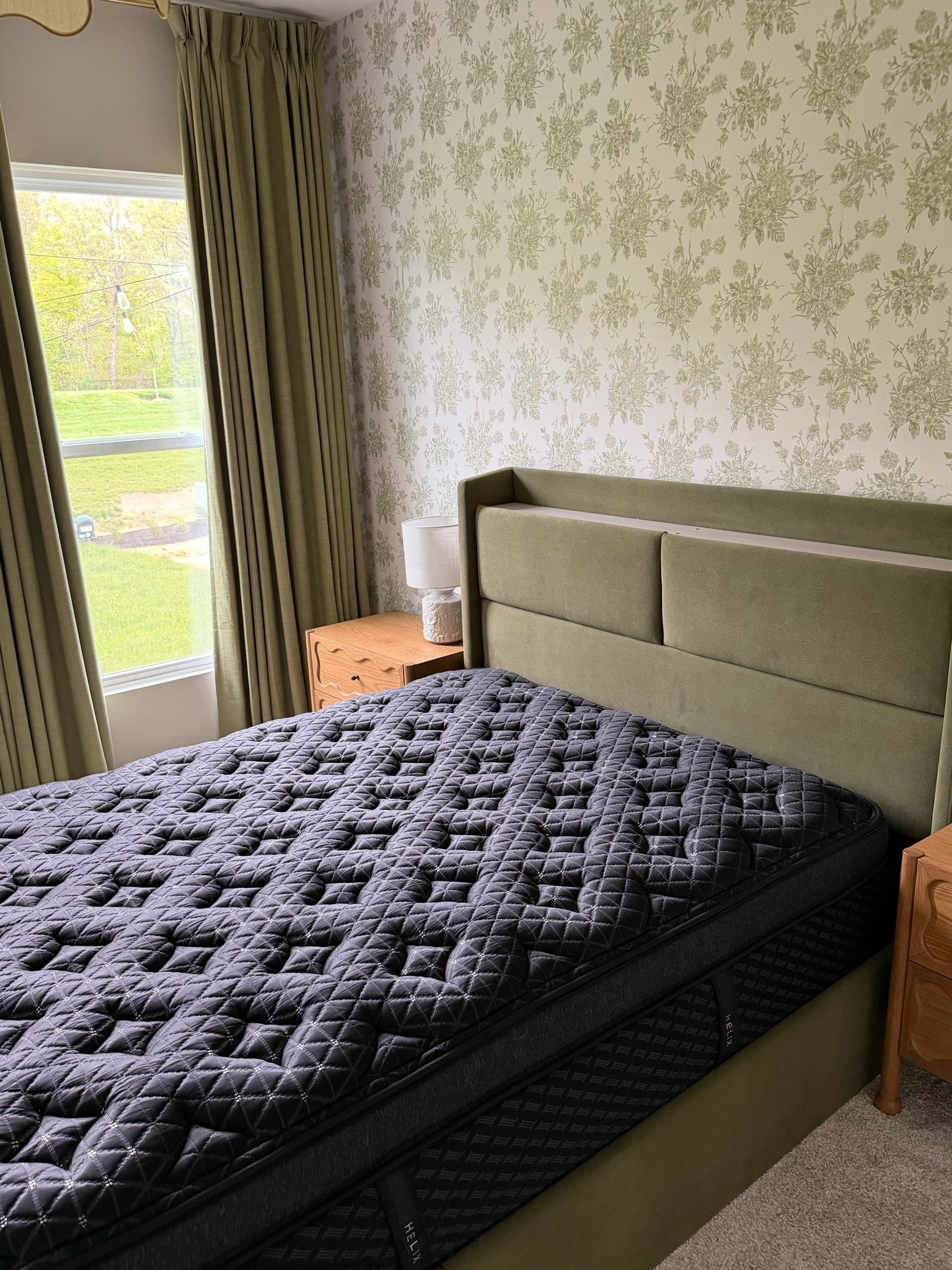Guest bedroom refresh with our new Helix mattress 🤍 If you’re looking for a supportive mattress for guests that still feels elevated and hotel-like, this one has been such a good upgrade. The cooling quilted top, medium-firm feel, and modern design make the entire room feel more luxurious and comfortable for overnight visitors. Perfect for guest bedrooms, new homes, and creating that cozy boutique hotel feel at home. #guestbedroom #guestroomideas #bedroomrefresh #helixmattress

#LTKHome