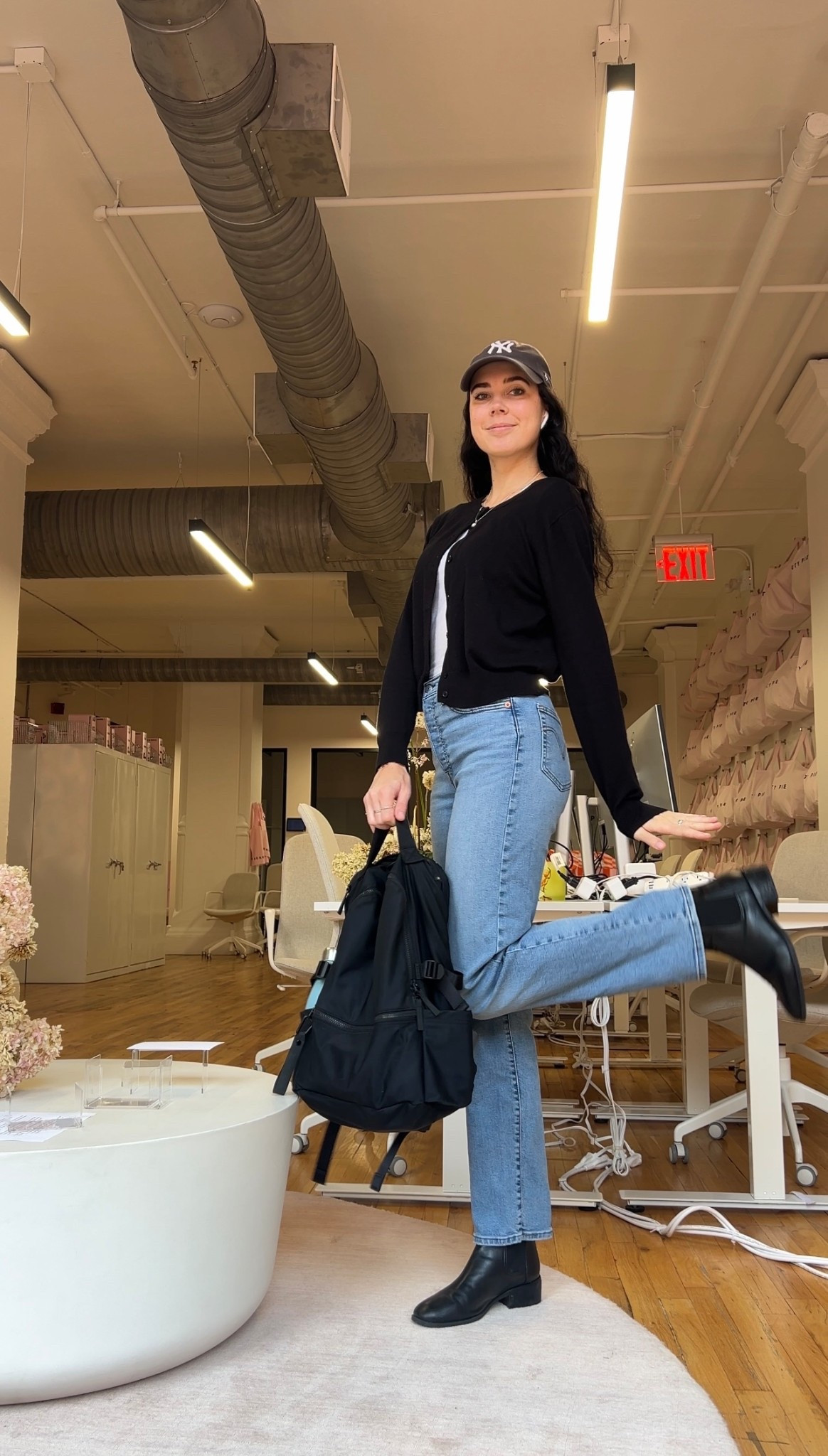 my fall transitional office ootd, perfect for casual office days in the city, layers are still much needed 🍂🙌

#LTKFallSale #LTKSeasonal #LTKFindsUnder100