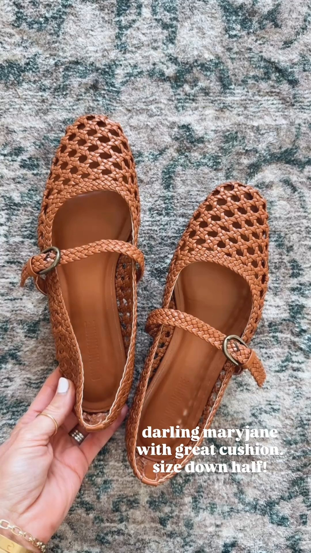 Another adorable flat option!

#LTKgrwm #LTKOver40 #LTKSeasonal