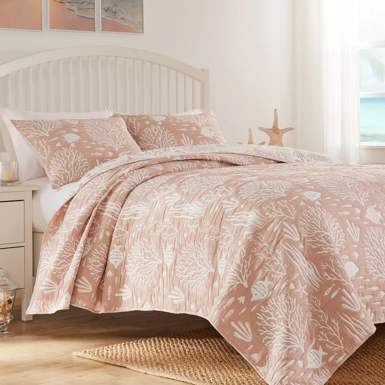 Greenland Home Coastal Paradise Matelassé Coverlet Set, Marina Blush, 3-Piece Full/Queen | Walmart (US)