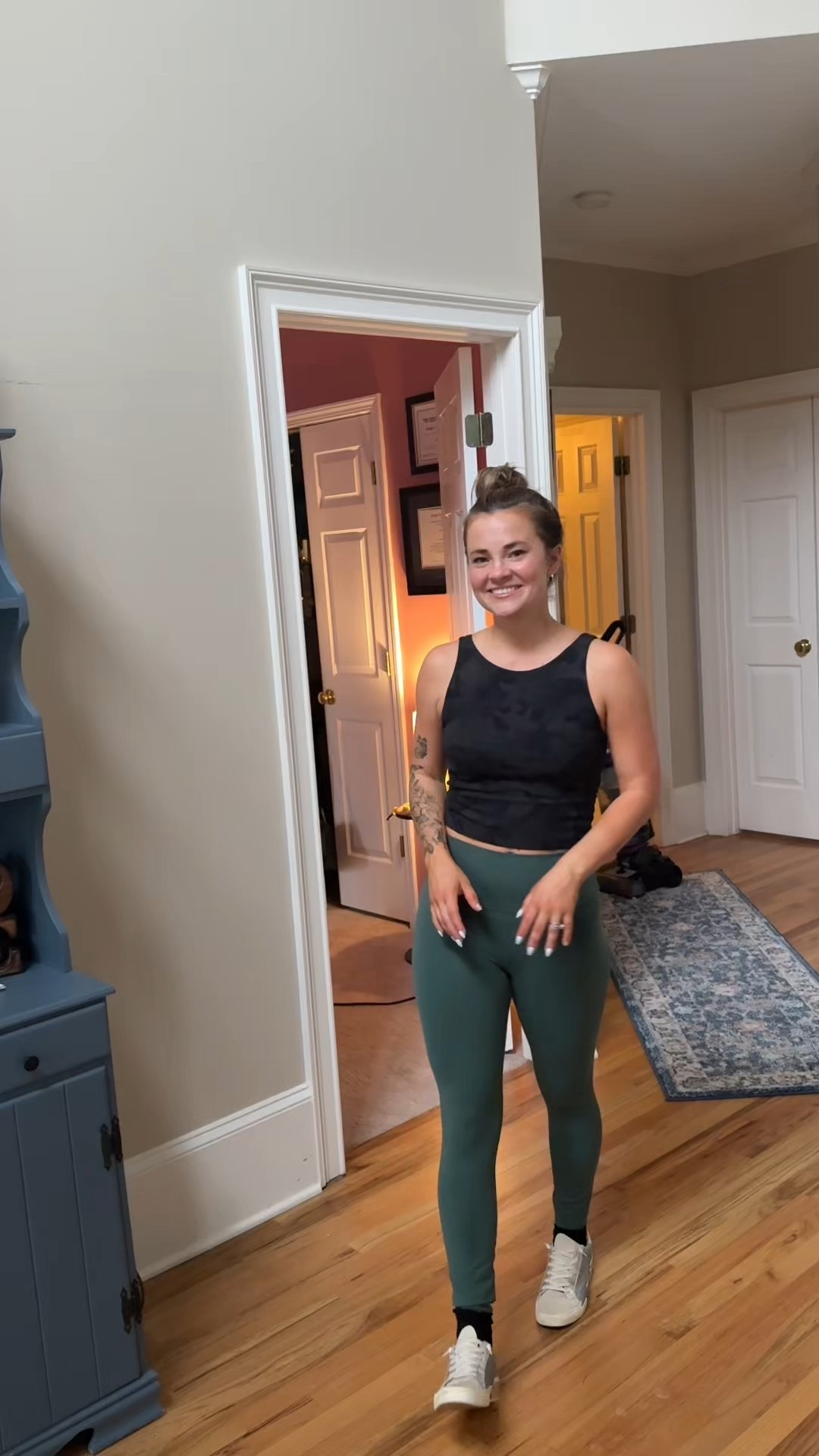 If you love luxe-feeling leggings without the luxe price 👏
This entire set is from Colorfulkoala, and these pants are a MUST.
Shop via my LTK, Amazon Storefront, or save 20% on their site with code ES20

#LTKFindsUnder50 #LTKActive #LTKootd