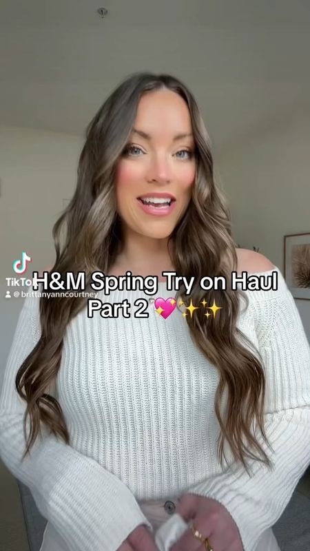 H&M Spring Try in Haul part 2💖✨ Wearing a medium in the top, 29/8L in the jeans- jeans I sized up one size, normally a 28/6💕 



#LTKfindsunder100 #LTKVideo #LTKmidsize