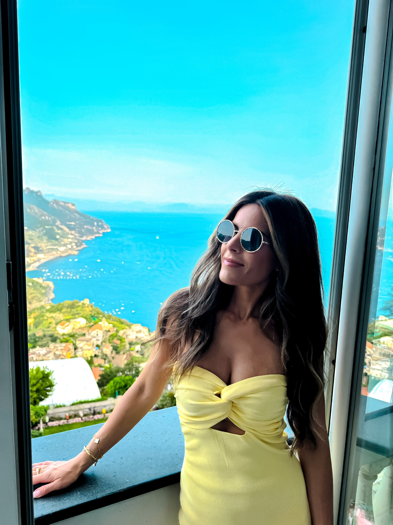 Dreamy Ravello 🍋 








#summerdress #yellowdress #sunnies #sunglasses #italyoutfit #travel #vacationoutfit 

#LTKStyleTip #LTKSeasonal #LTKTravel