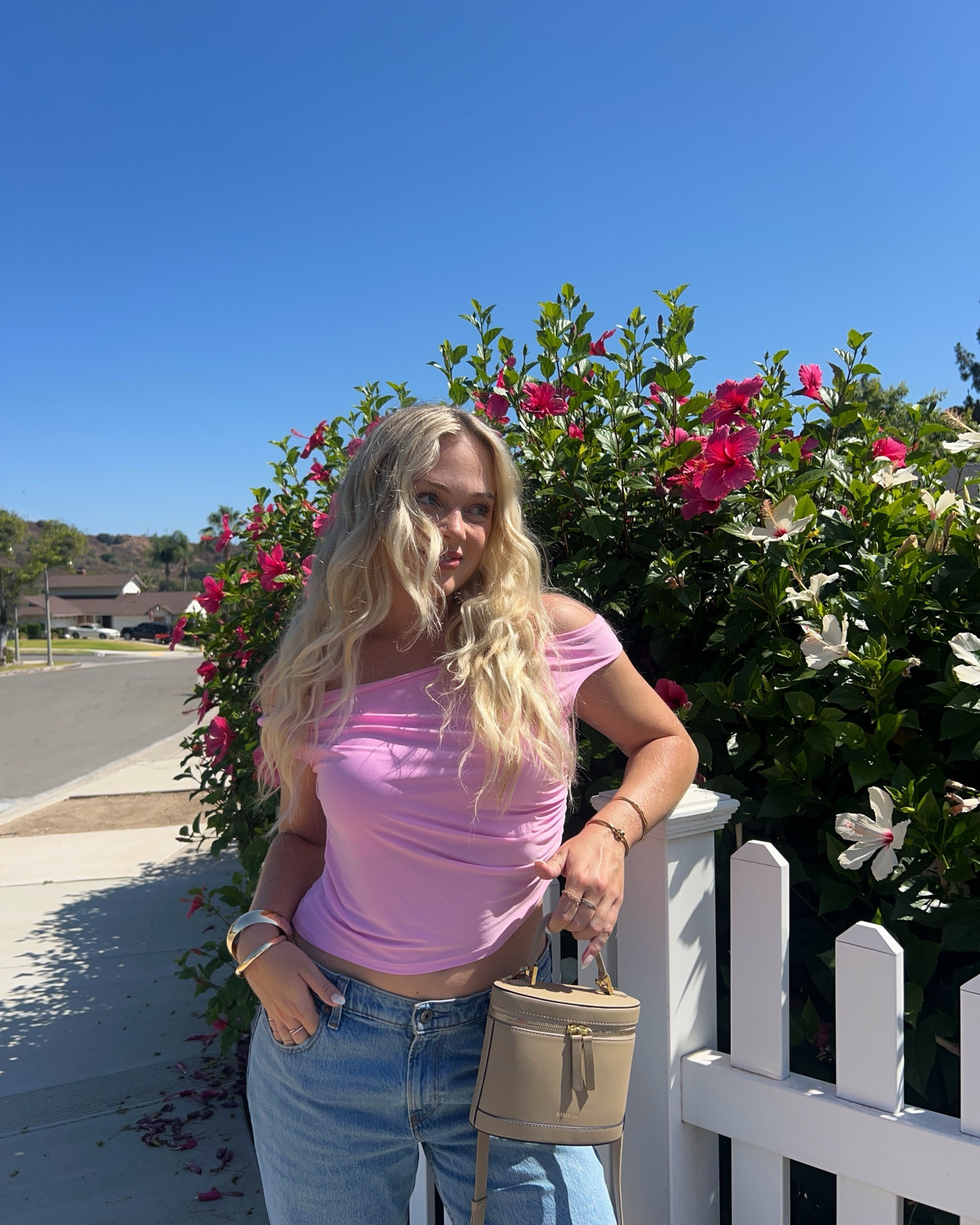 Pops of pink 💖

#LTKFindsUnder50 #LTKShoeCrush #LTKStyleTip