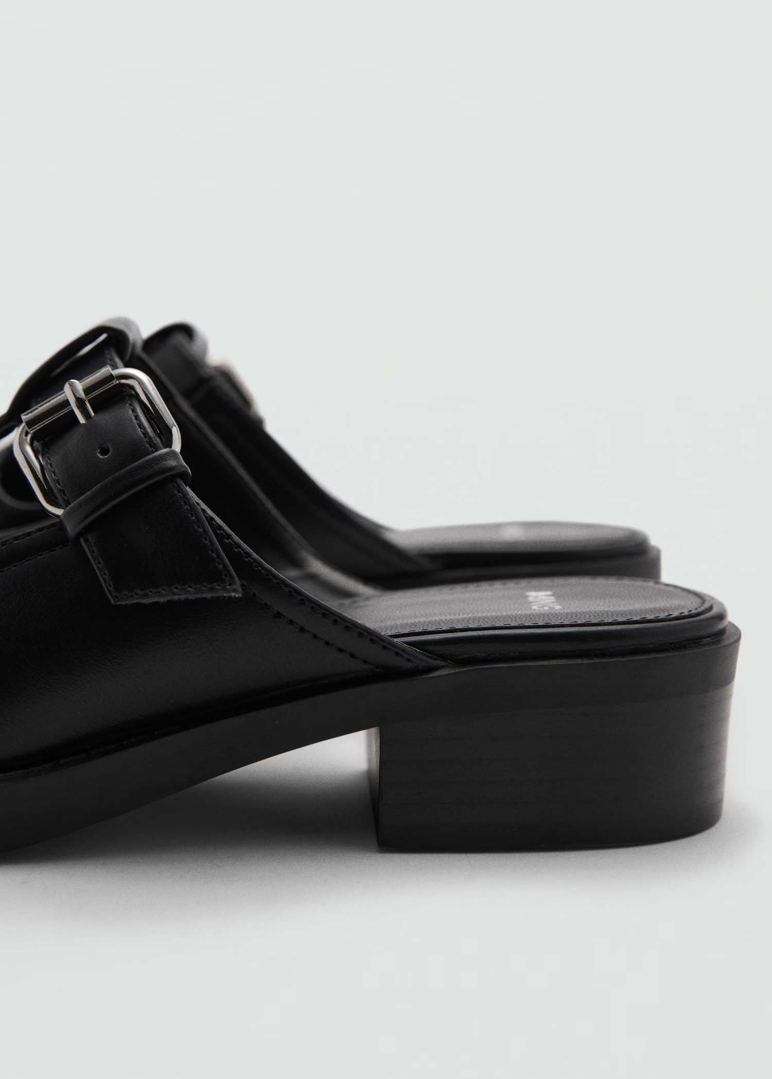 Mule-style clogs with buckle - Women | MANGO USA | Mango (US/MX/AU)