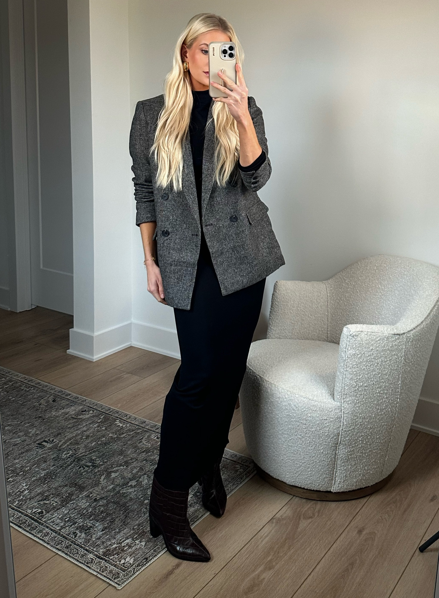 Holiday Looks from Dynamite. ✨

I’m wearing a small in both my blazer and dress. Shoes are true to size.

#kathleenpost #dynamite #holidayoutfit @dynamiteclothing #dynamitestyle #ad

#LTKparties #LTKCyberWeek #LTKHoliday