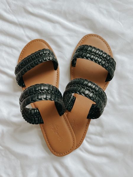Spring sandals

Summer sandals, black sandals, casual sandals 

#LTKunder50 #LTKSeasonal #LTKshoecrush