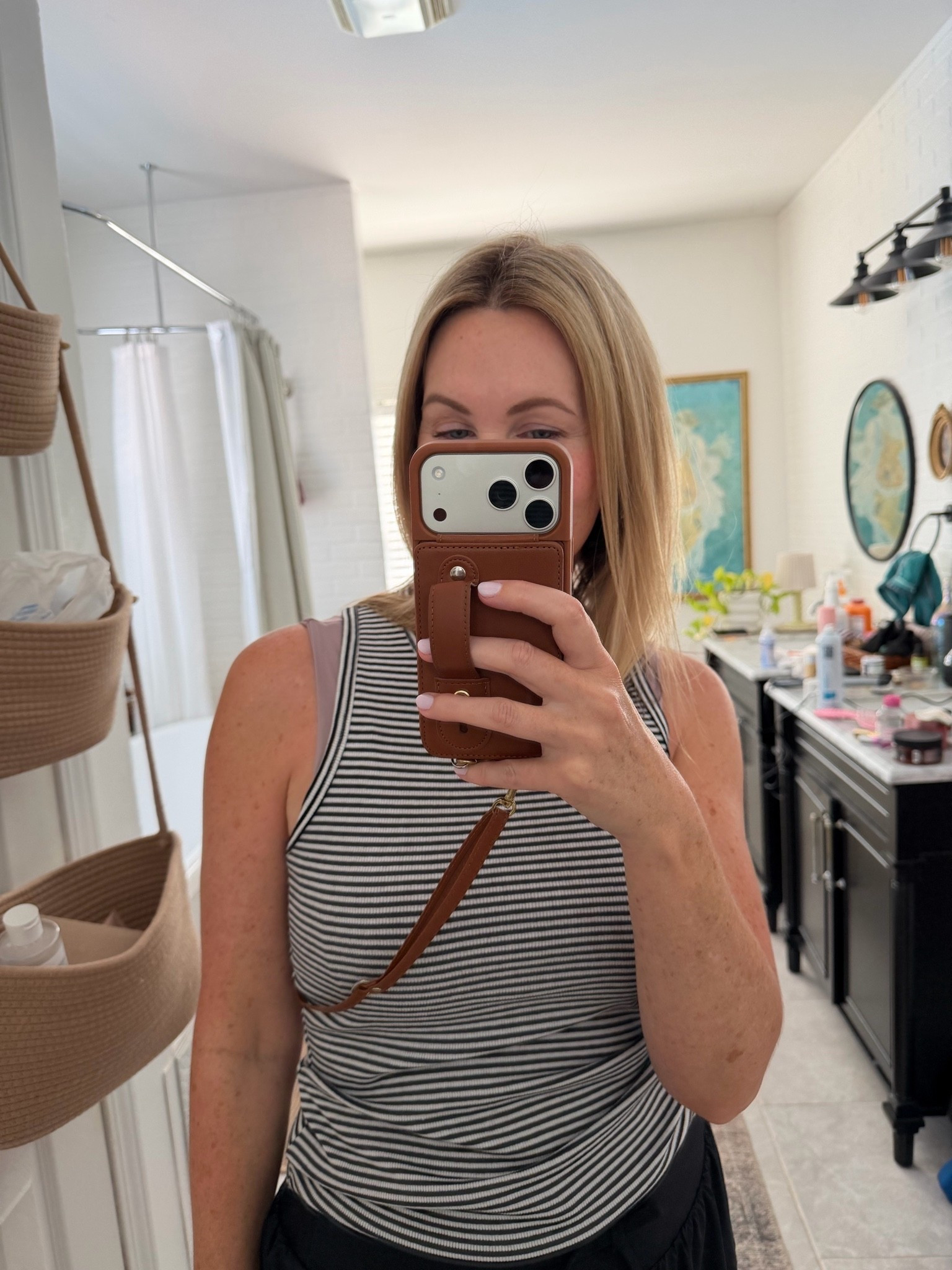 Obsessed with this phone case
Under $10 🤑