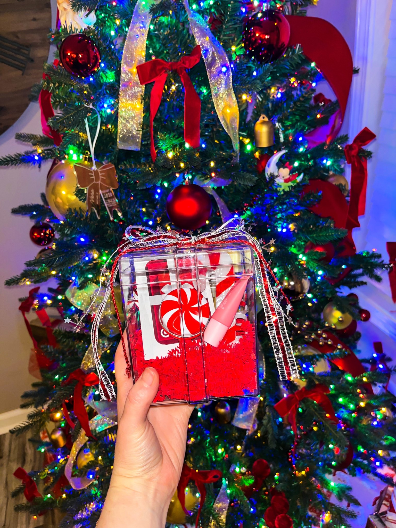 Super cute teacher gift! I added a coffee gift card and a target gift card to mine! ❤️ The gift box is from the target bullseye playground section! 

#LTKFindsUnder50 #LTKGiftGuide #LTKHoliday