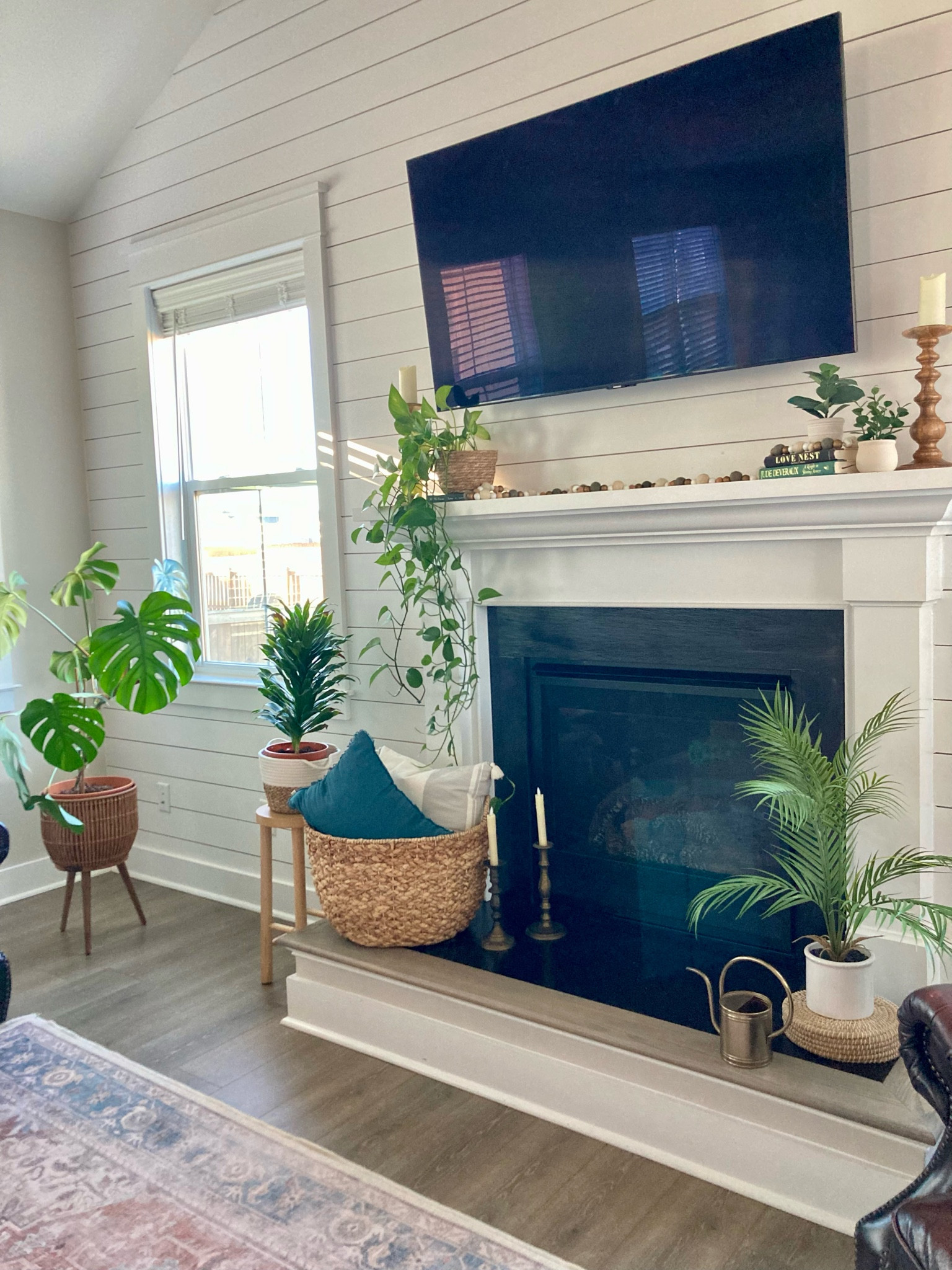 Obsessed with neutral tones and greenery. Feels clean, neat, and polished.

#LTKOver40 #LTKStyleTip #LTKHome