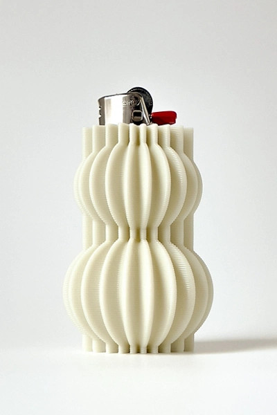 Me Make Pretty Venus Lighter Case | Urban Outfitters (US and RoW)