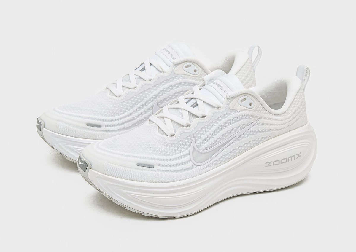 Nike Vomero Plus Women's | JD Sports (UK)