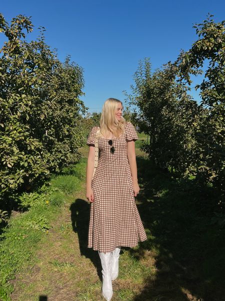 Obsessed with this #showmeyourmumu midi! Wearing a large but it’s a tad big in the chest 

#falldresses #gingham #mididress 

#LTKSeasonal #LTKshoecrush #LTKHolidaySale