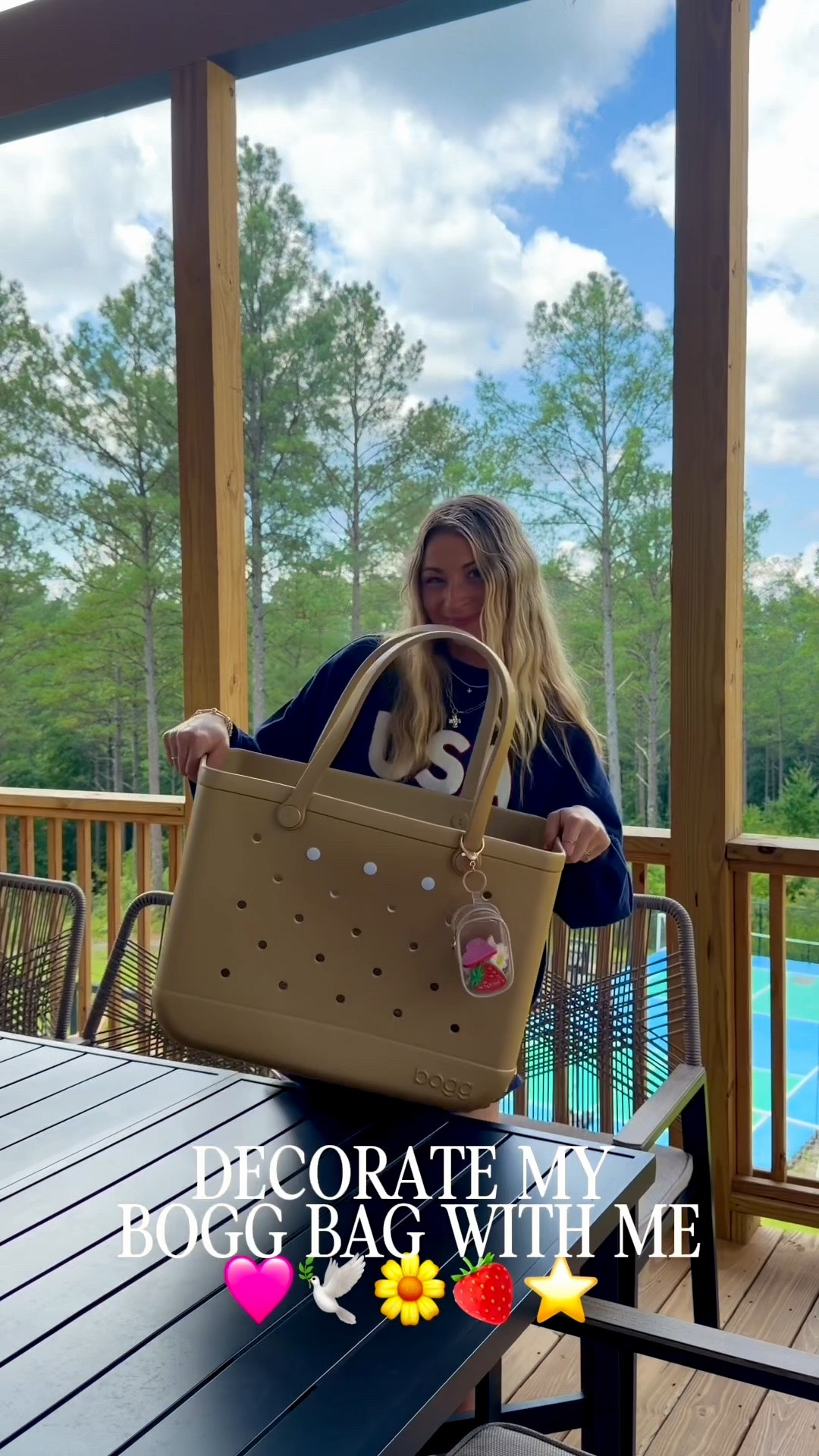 decorate my bogg bag with me 🩷🕊️🌼🍓⭐️

giving my new metallic goldie bag a little personality, and i’m obsessed with how it turned out. ✨ every charm makes it even cuter!

which charm are you stealing for your own bag? 👀💛

#boggbag #bagcharms #metallicgoldie #bagaccessories #everydaystyle

#LTKU #LTKSeasonal #LTKTravel