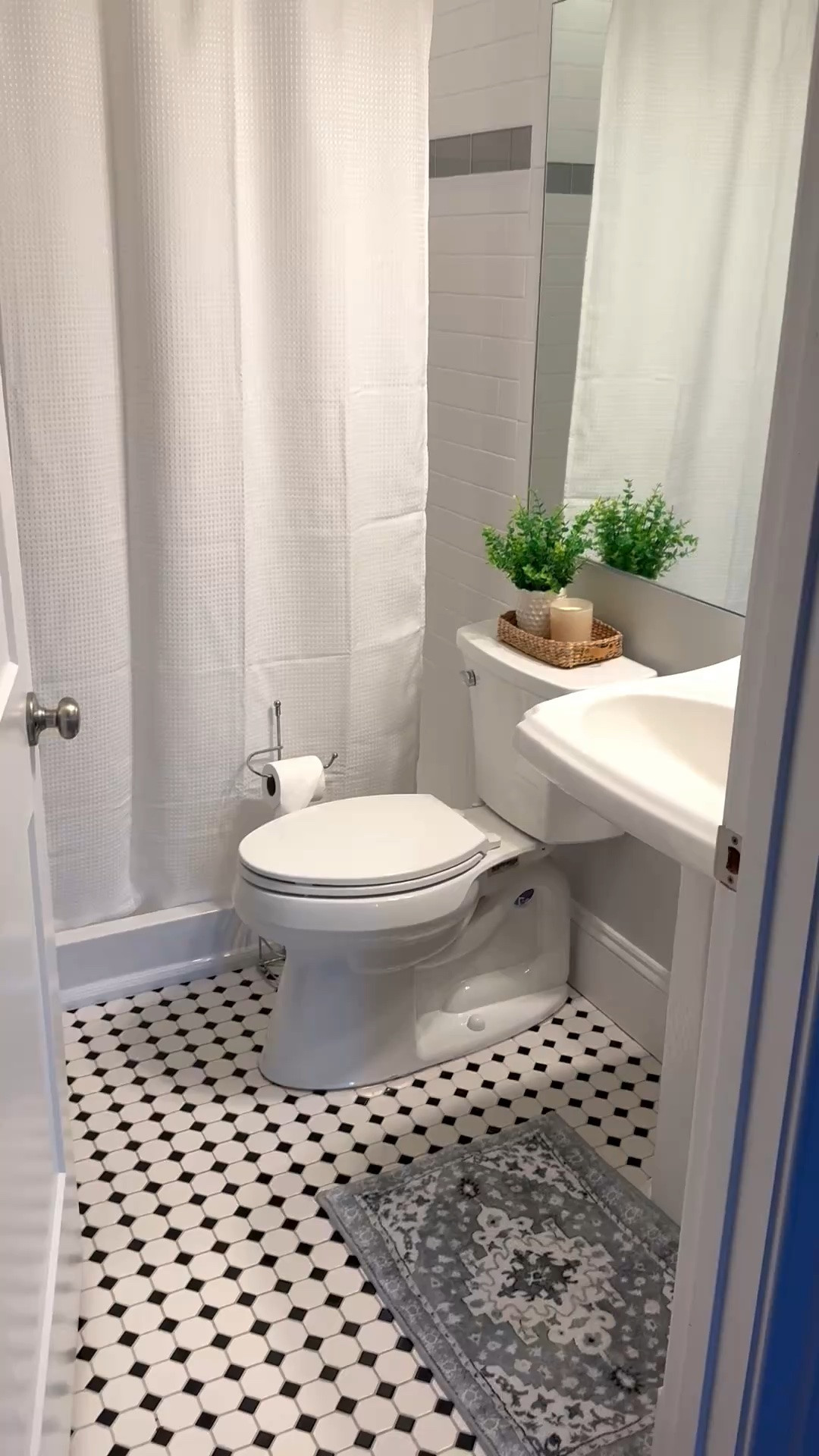 Gave my downstairs bathroom a little refresh and I’m obsessed with how it turned out! 🤍 A lot of the items I used are part of the Amazon Prime Day.

#LTKHome