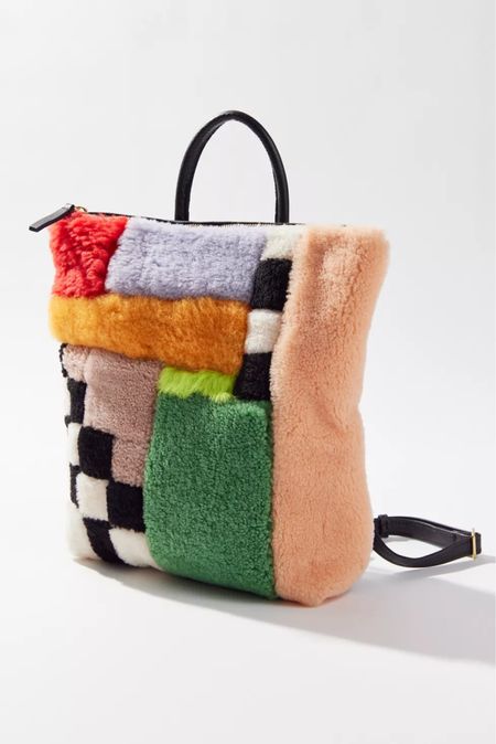 obsessed with the mixed medium Sherpa bag that’s currently on super sale 

#LTKitbag #LTKFind #LTKsalealert