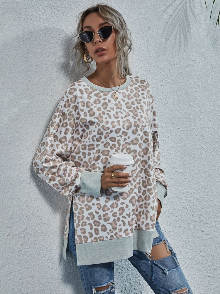 Leopard Print Split Hem Drop Shoulder Sweatshirt | SHEIN